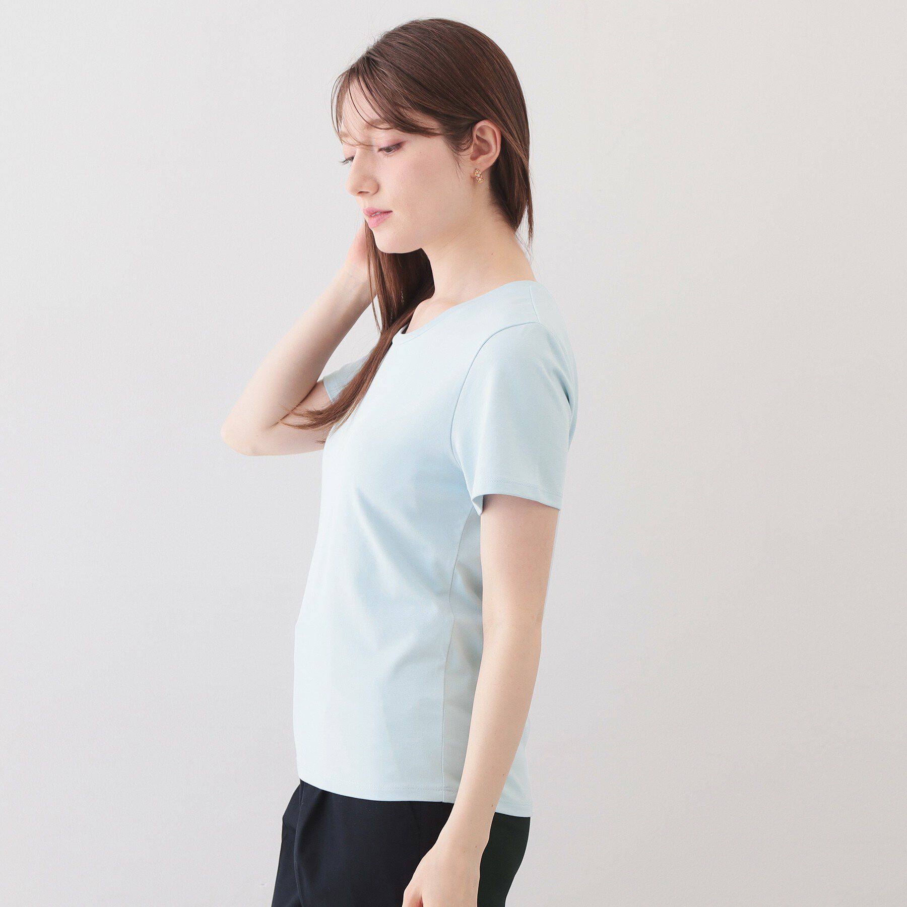 index「薄手なのに透けにくい！ベーシックTシャツ【洗濯機OK/接触冷感/吸水速乾/透け防止/UVケア】《S～」|Tシャツ・カットソー|