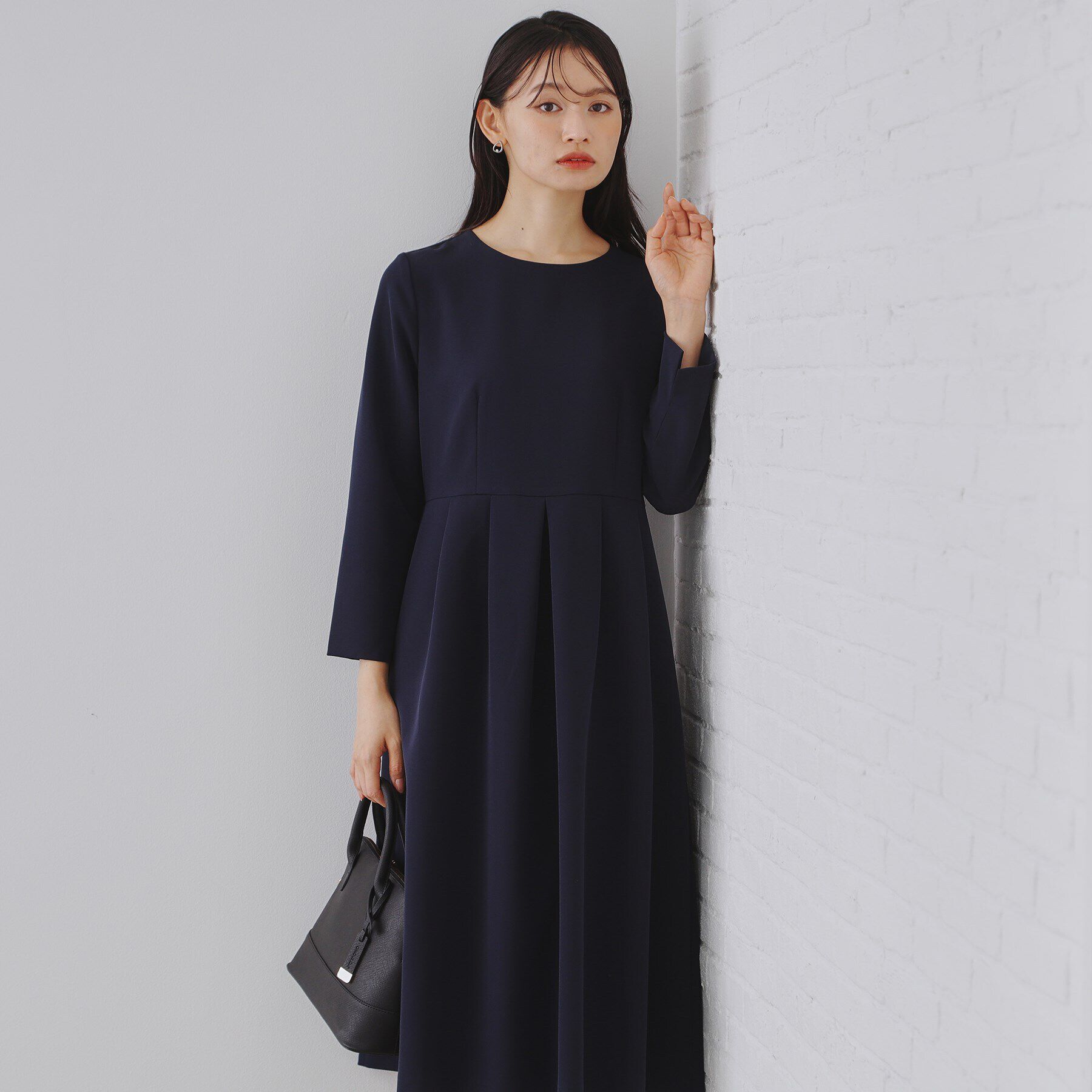 OPAQUE.CLIP「《通勤・セレモニー/セットアップ対応》タックフレアワンピース/ダブルクロス【洗濯機洗い可】」|ワンピース|