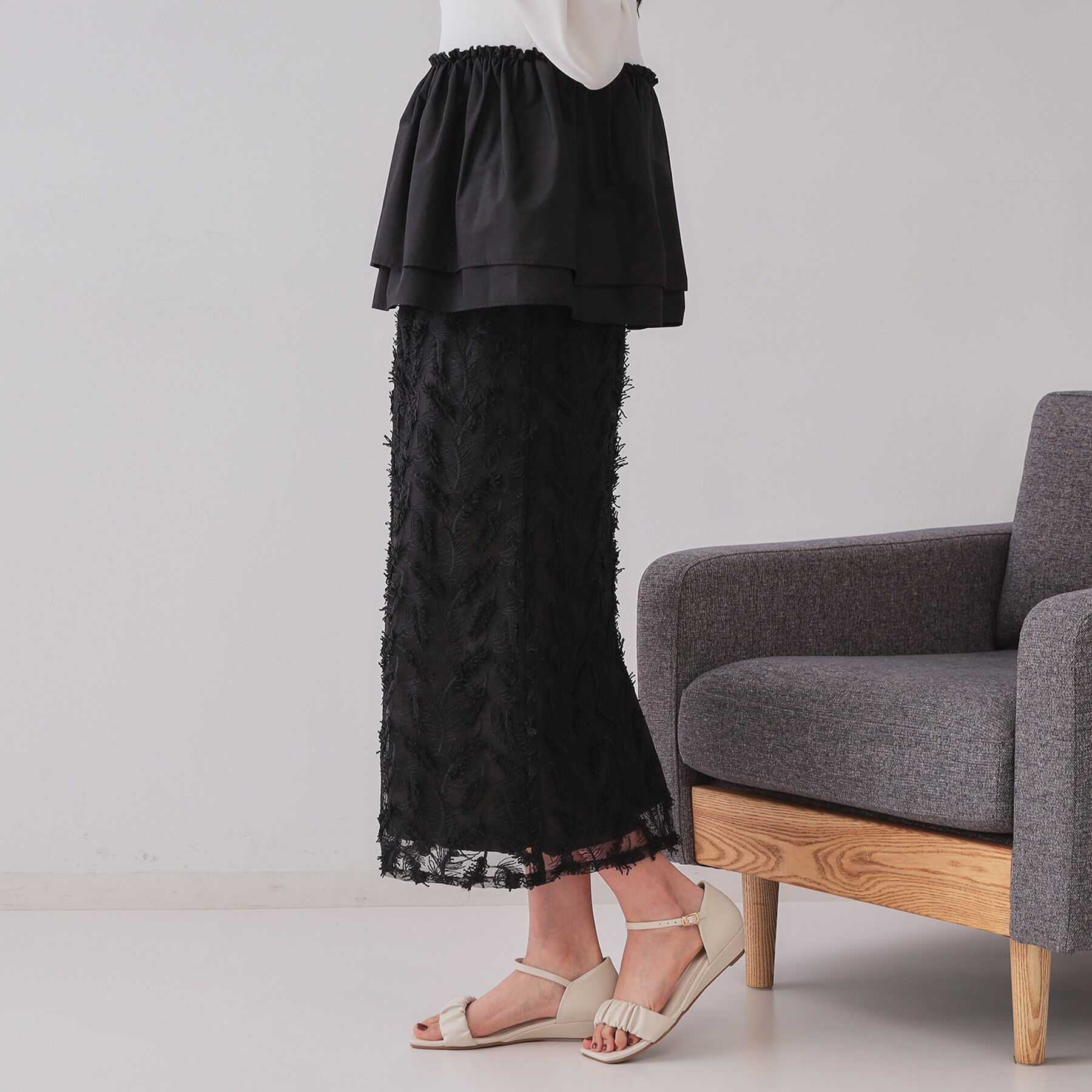 OPAQUE.CLIP「《andGIRL掲載》立体モチーフレースタイトスカート【洗濯機洗い可】」|スカート|