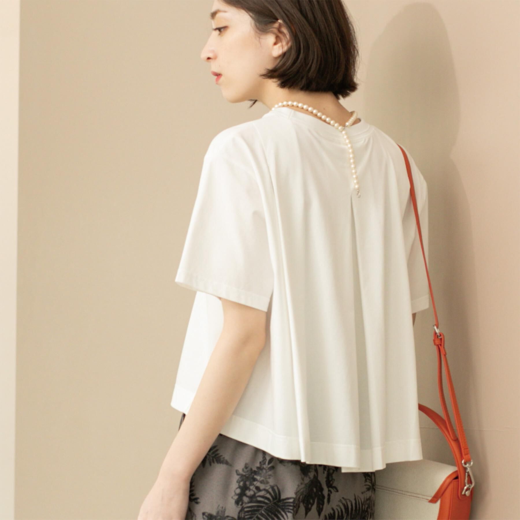 OPAQUE.CLIP「バックフレアショートTシャツ【洗濯機洗い可】」|Tシャツ・カットソー|