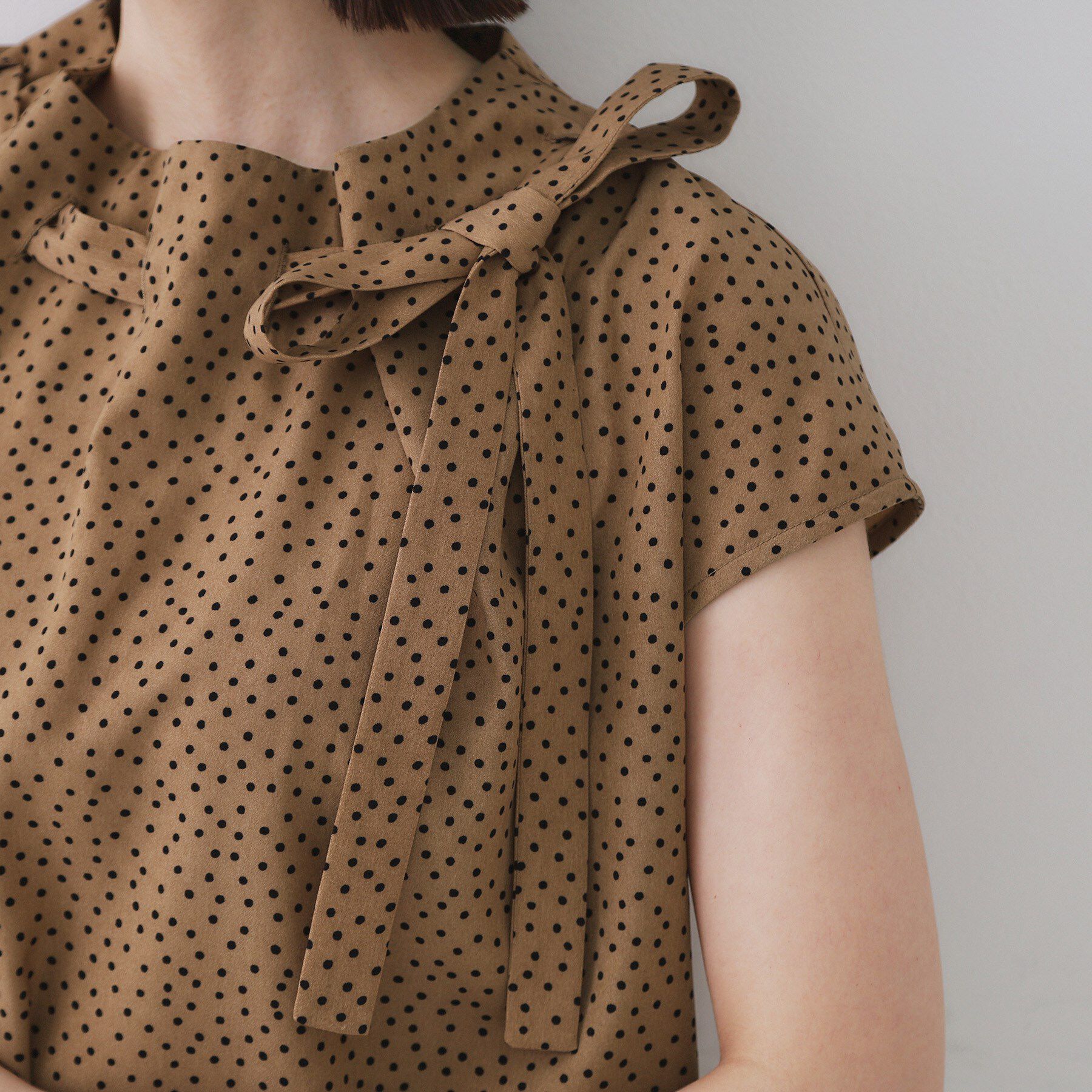 OPAQUE.CLIP「ラッピングボウタイドットブラウス【洗濯機洗い可】」|シャツ・ブラウス|