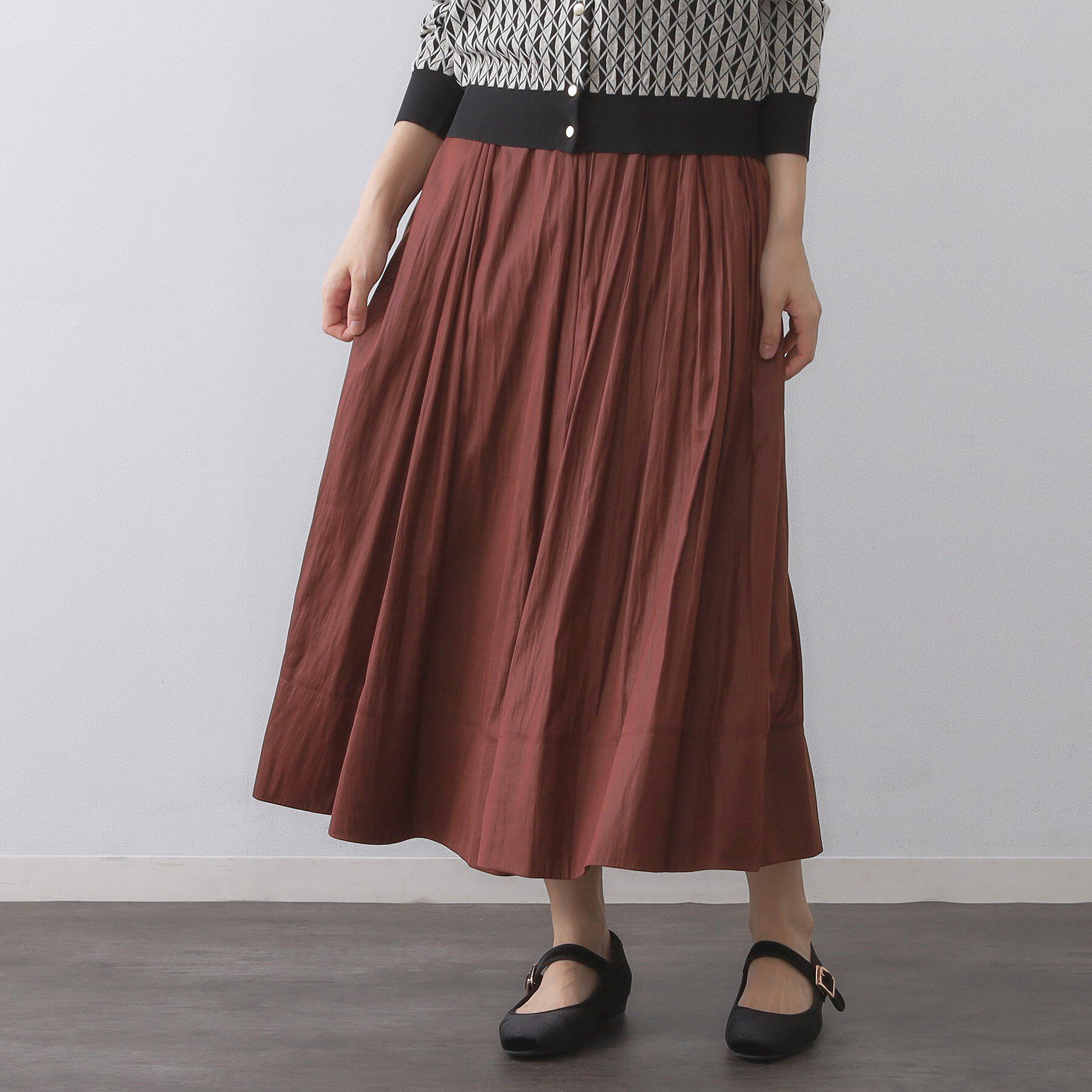 OPAQUE.CLIP「レザーライクタックフレアスカート【洗濯機洗い可】」|スカート|ボルドー(064)