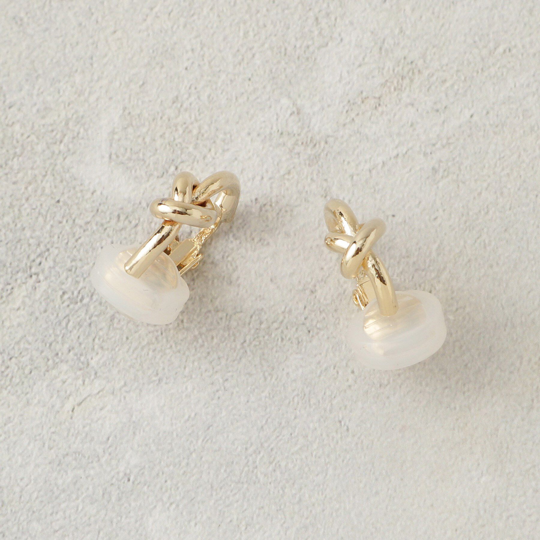 OPAQUE.CLIP「ノットメタルイヤリング」|イヤリング|