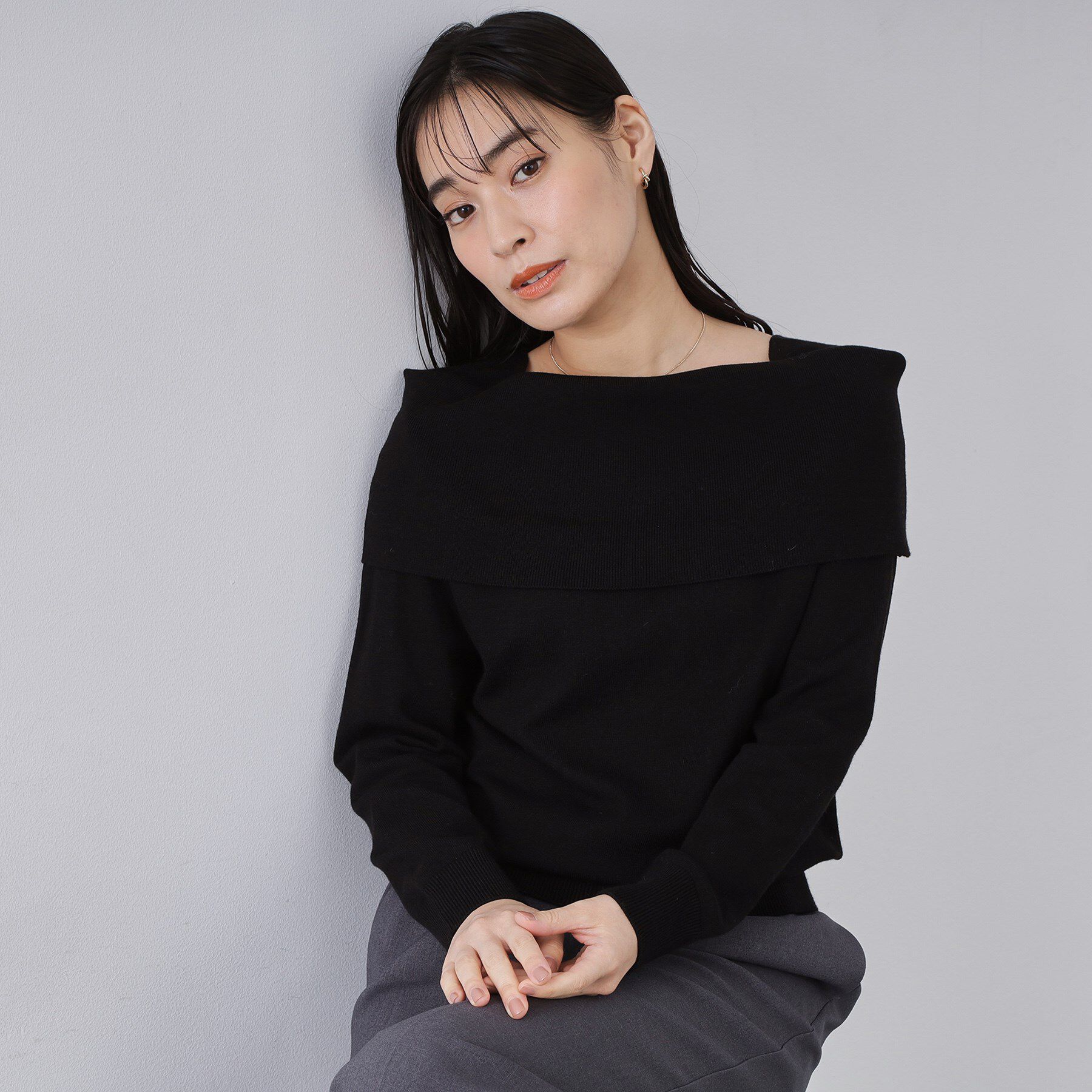 OPAQUE.CLIP「オフショルダーニット【洗濯機OK】」|ニット・セーター|ブラック(019)
