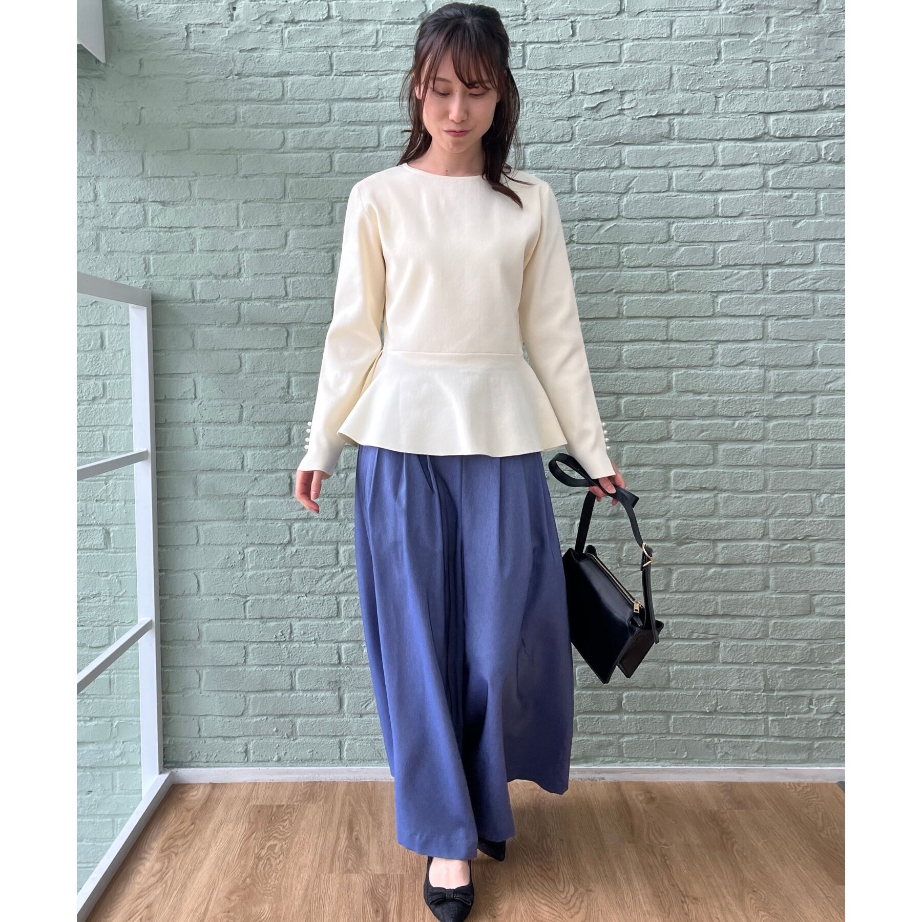 Couture broach「【大人可愛い・通勤】バックパール調ペプラムニット」|ニット・セーター|