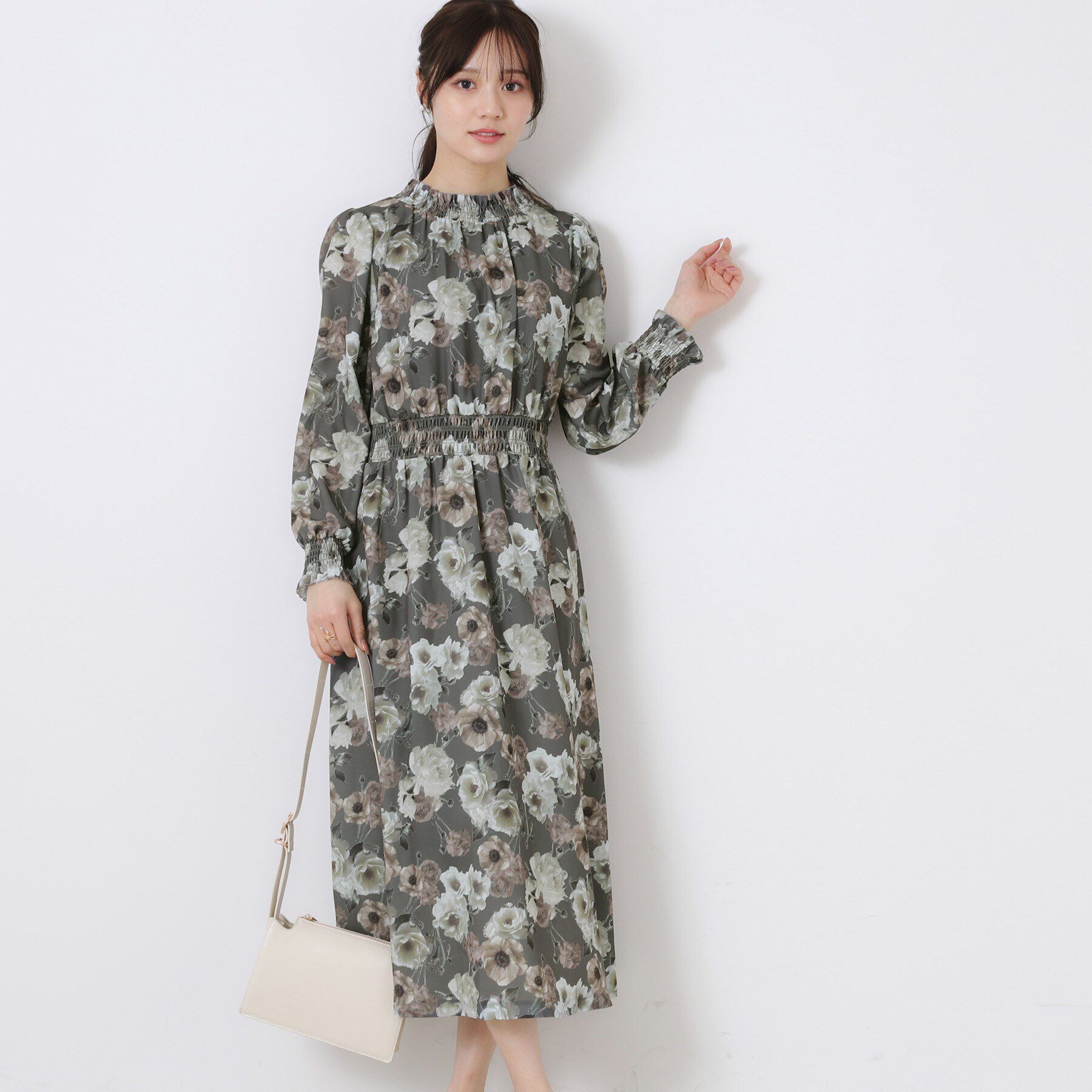 Couture broach「【大人フェミニン・一枚で着映える】Springフラワーシャーリングワンピ」|ワンピース|