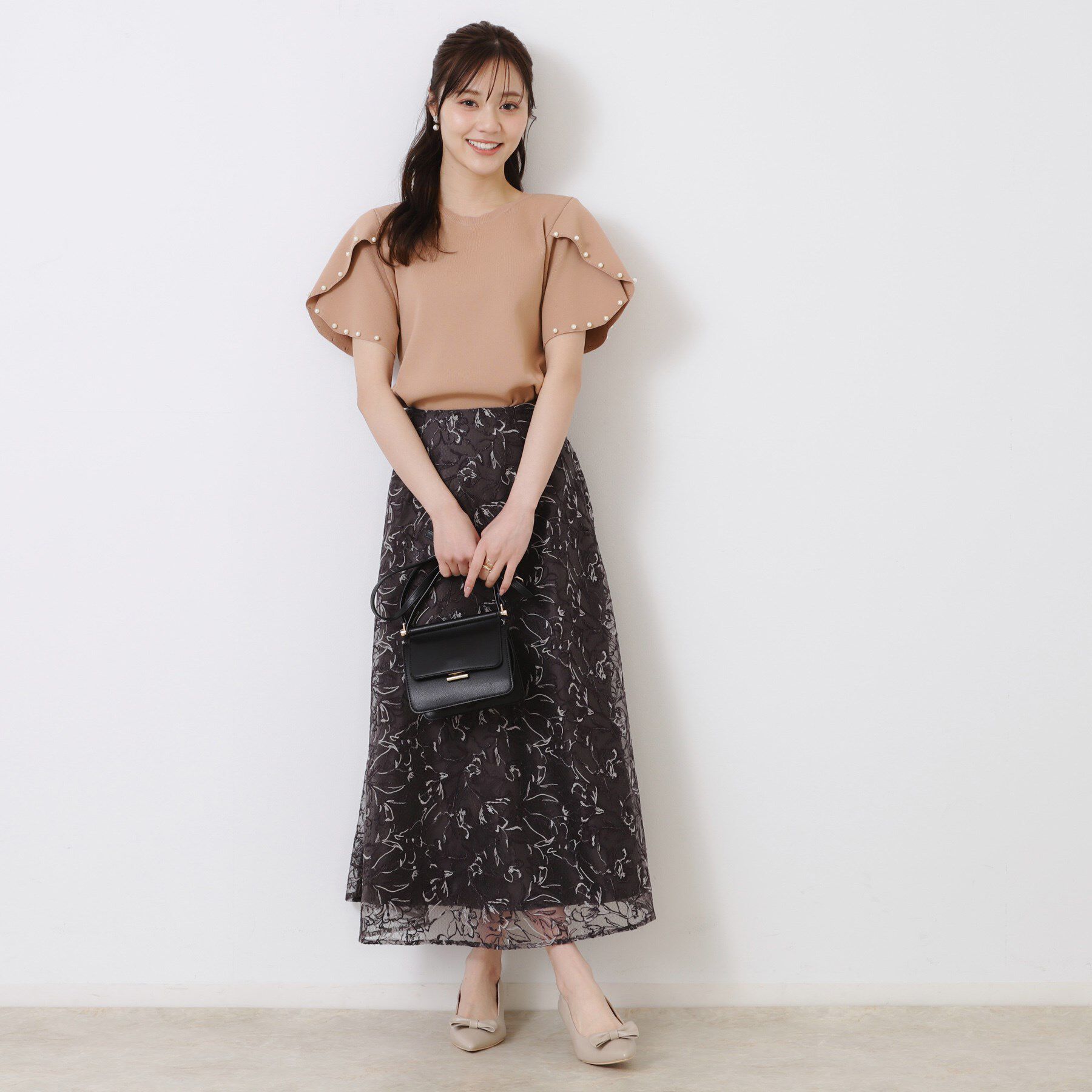 Couture broach「【一枚でキマる・華やか】パール調付チューリップ袖ニット」|ニット・セーター|