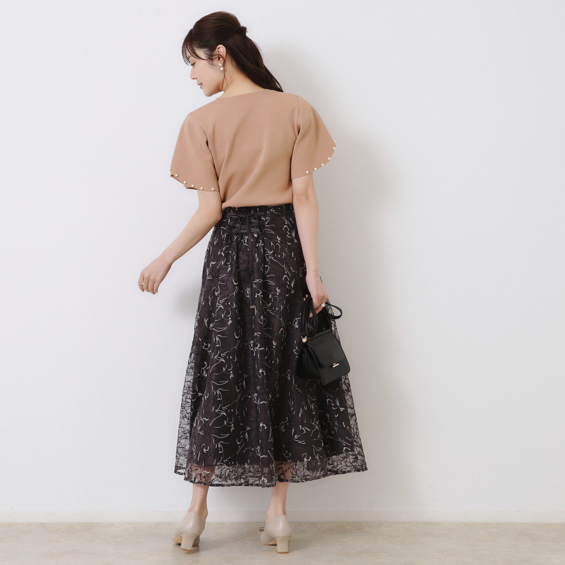 Couture broach「【一枚でキマる・華やか】パール調付チューリップ袖ニット」|ニット・セーター|