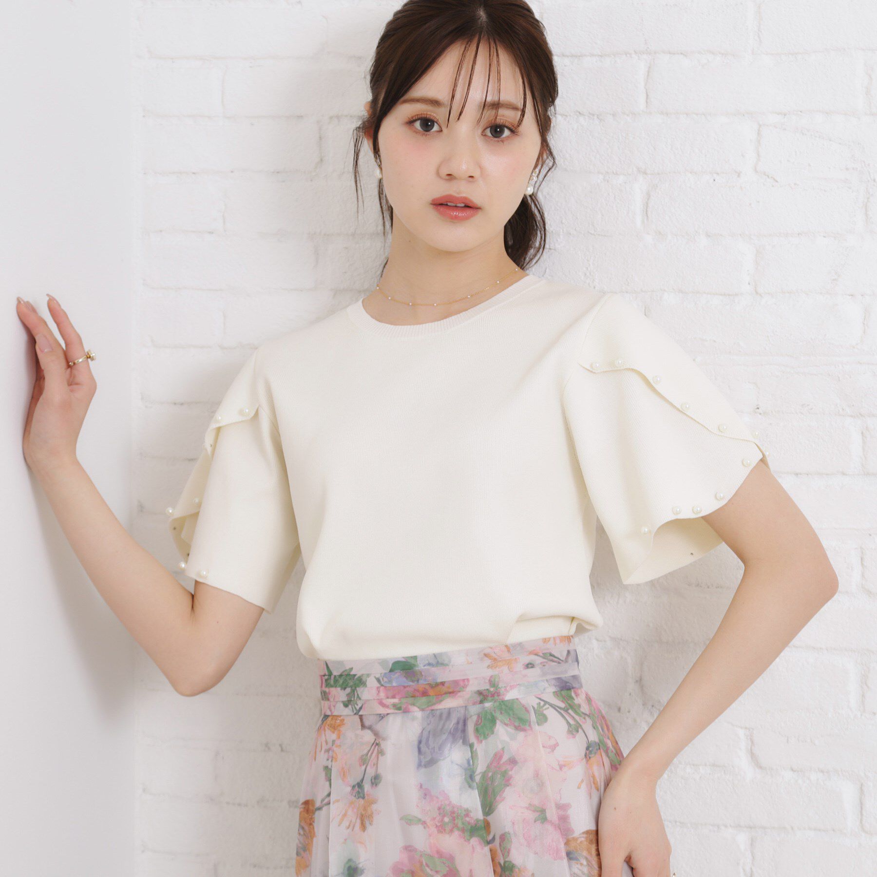 Couture broach「【一枚でキマる・華やか】パール調付チューリップ袖ニット」|ニット・セーター|