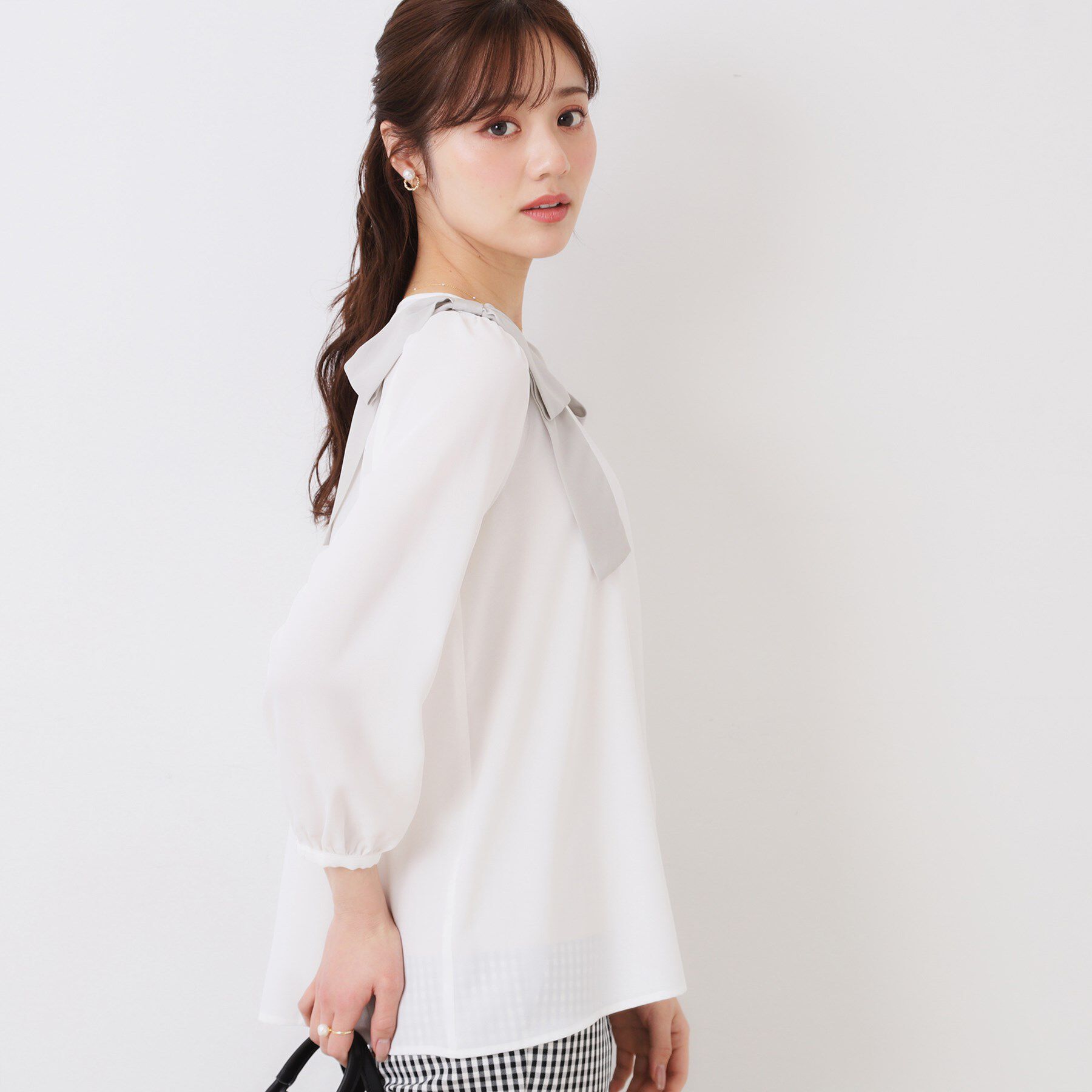 Couture broach「【フェミニン・通勤】肩リボンシフォンブラウス」|シャツ・ブラウス|