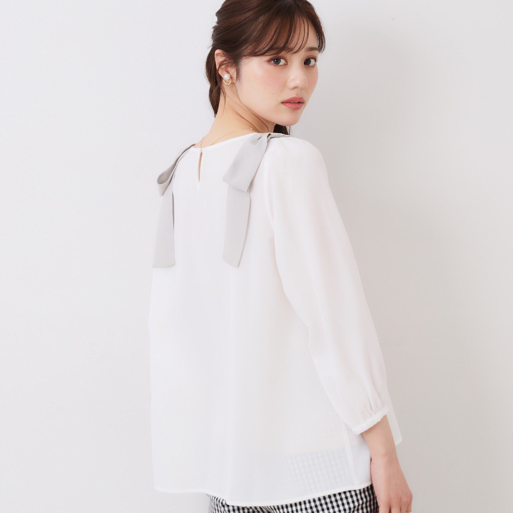 Couture broach「【フェミニン・通勤】肩リボンシフォンブラウス」|シャツ・ブラウス|