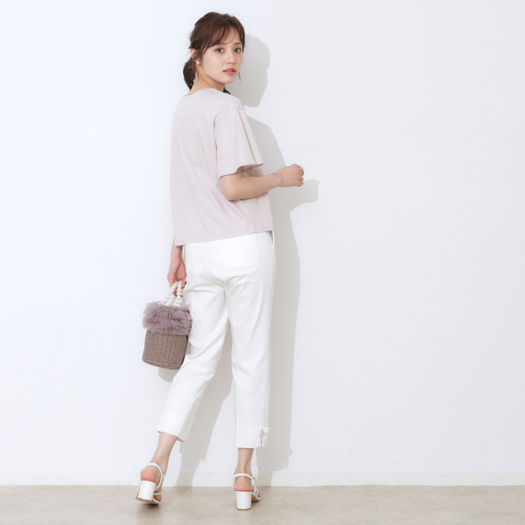 Couture broach「【マシンウォッシャブル・接触冷感・UV機能】60リボンロゴプリント フレアーT」|Tシャツ・カットソー|