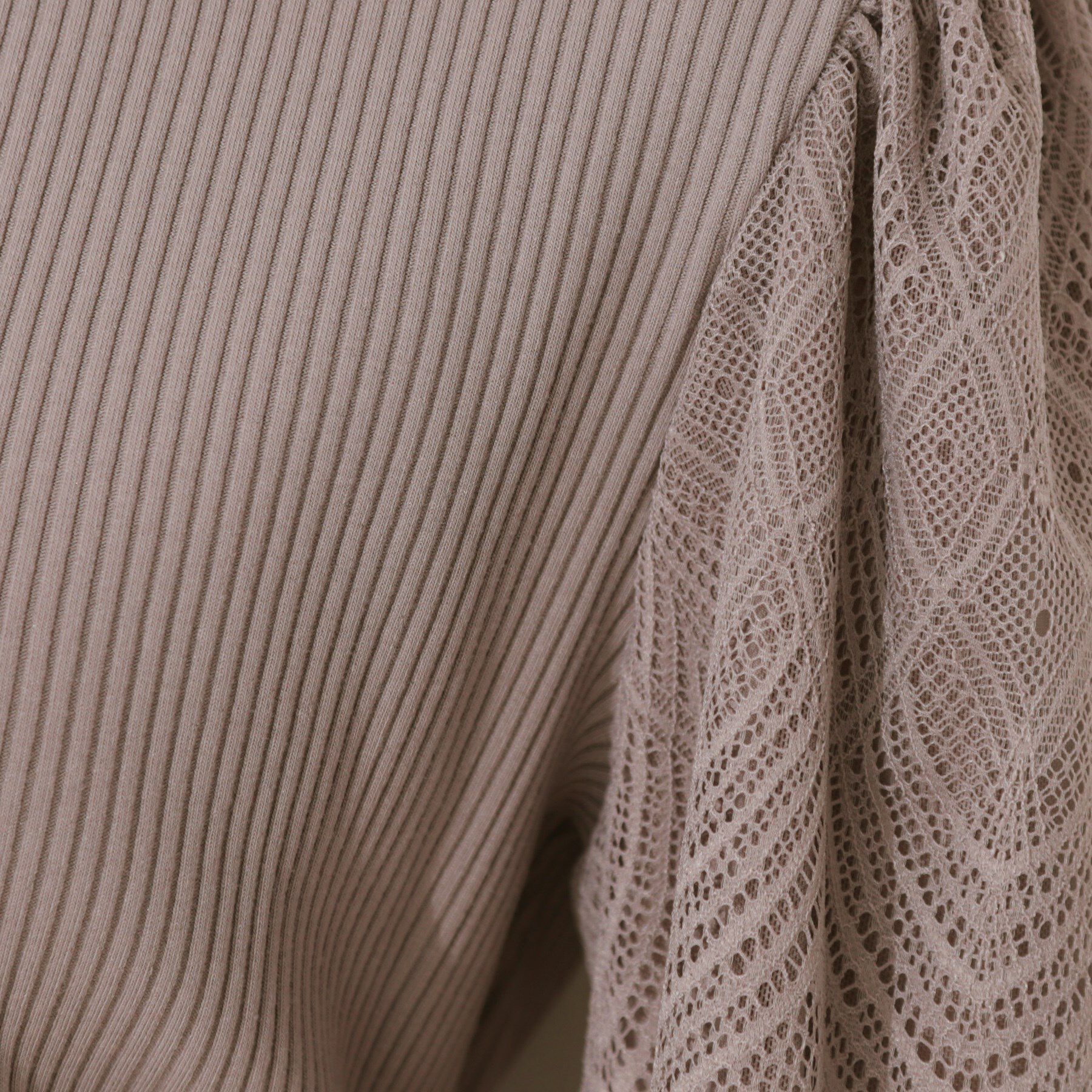 Couture broach「【二の腕カバー・通勤】レース袖テレコトップス」|Tシャツ・カットソー|