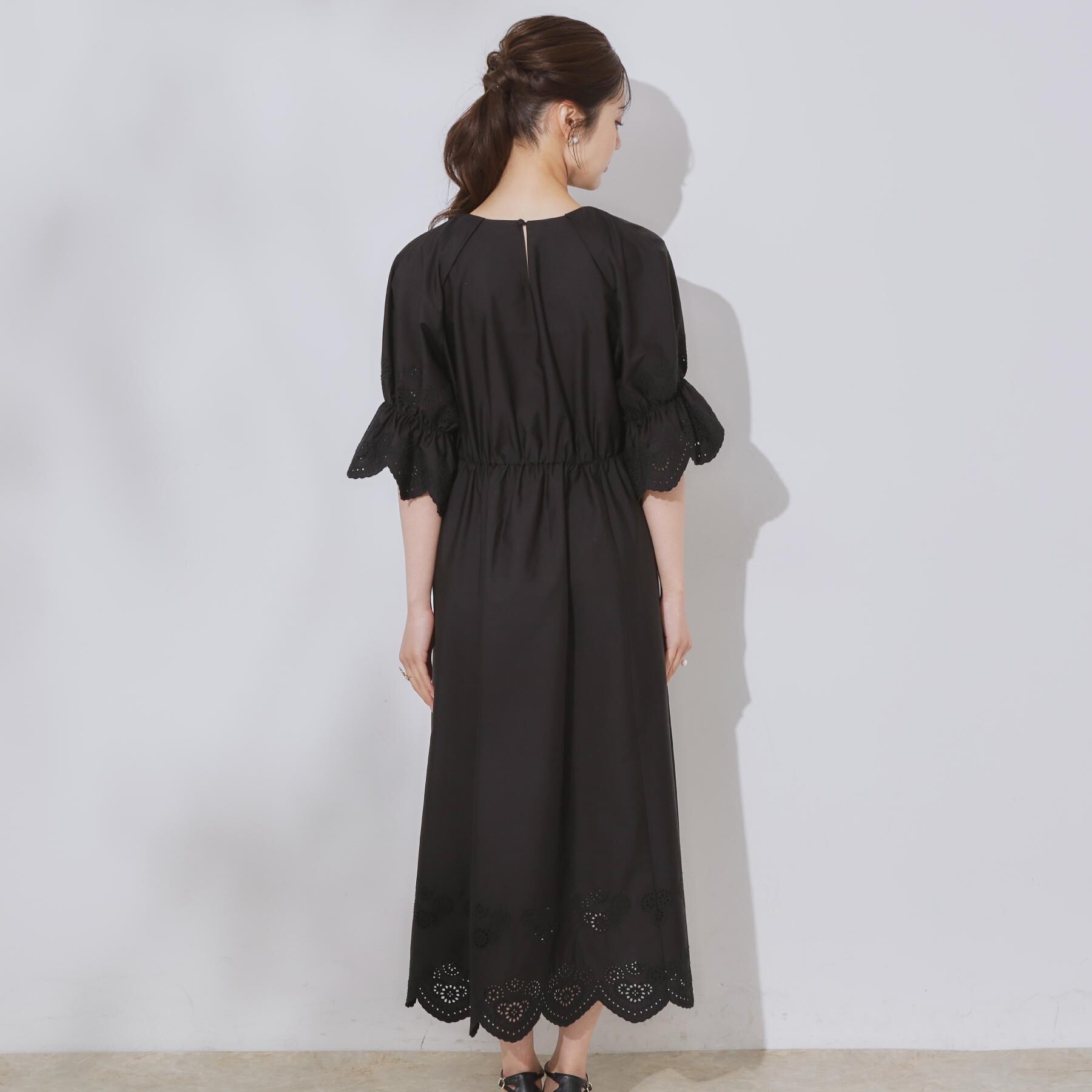 Couture broach「【きれいめ・二の腕カバー】エシカルコットン エンブロドルマンワンピース」|ワンピース|