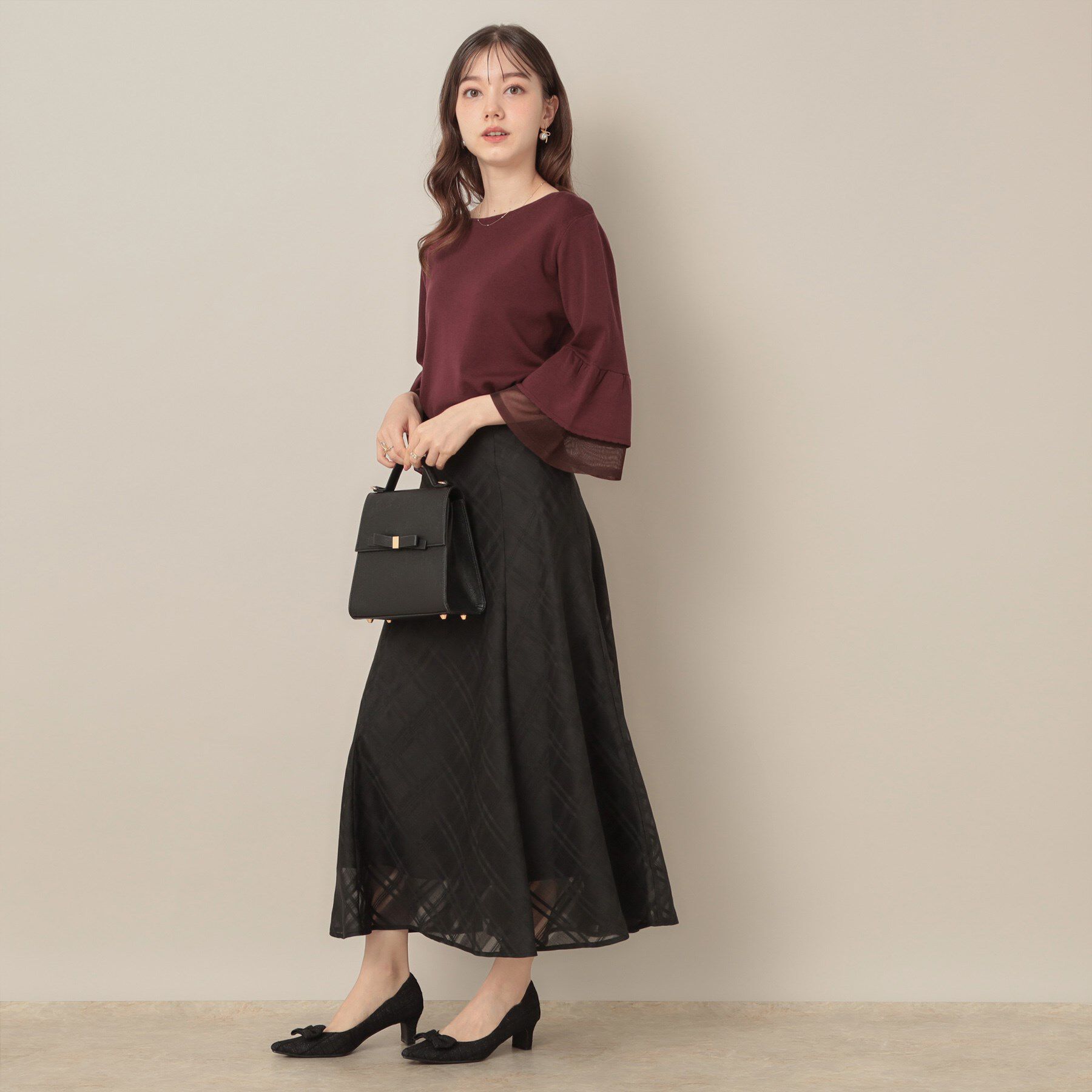 Couture broach「【フェミニン・着映え・通勤】シアーフレアー袖ニットトップス」|ニット・セーター|