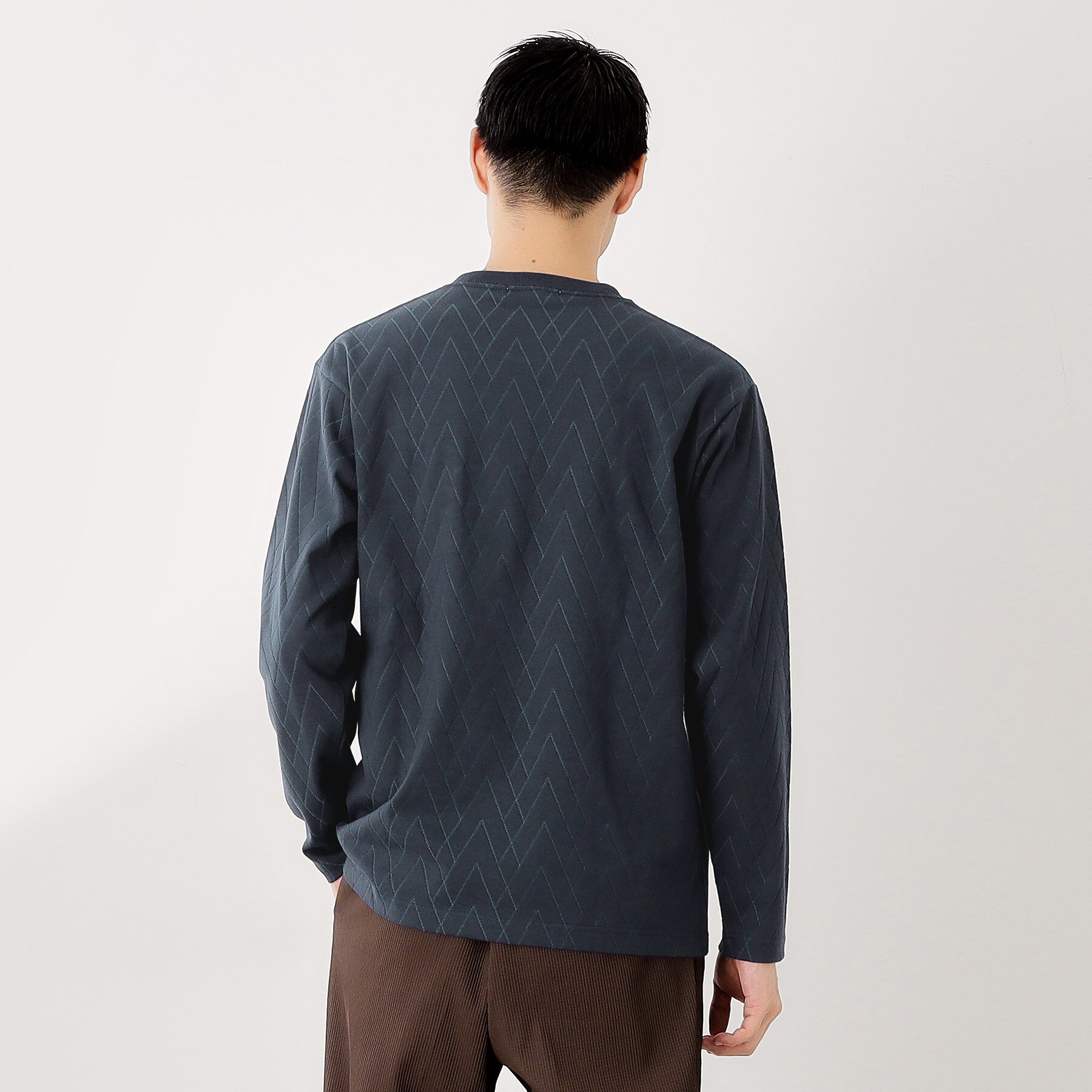 THE SHOP TK「リンクスジオメトリック長袖Tシャツ【サスティナブル素材使用/洗濯機OK】」|Tシャツ・カットソー|