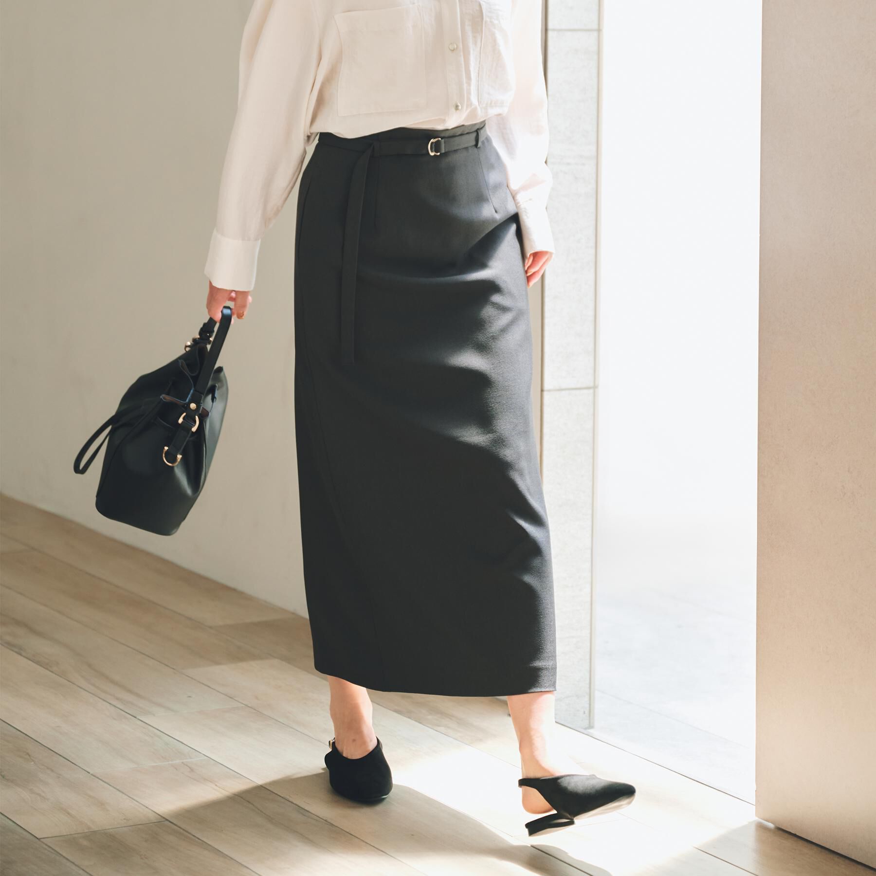 THE SHOP TK「ベルト付ナロースカート【セットアップ可】/CAVIANシリーズ」|スカート|スミクロ(018)