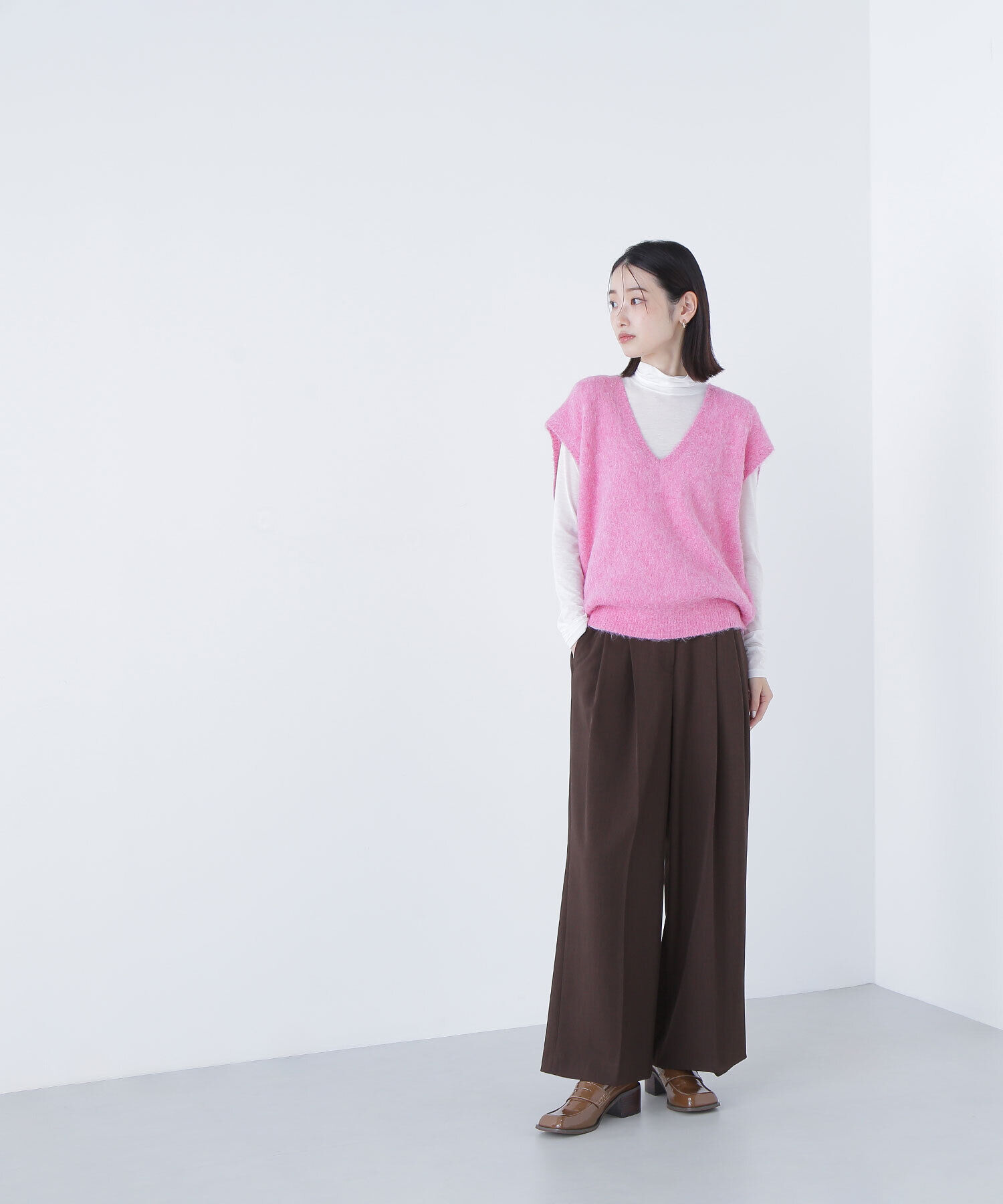  「ヘアリーVネックベスト」|ニット・セーター|