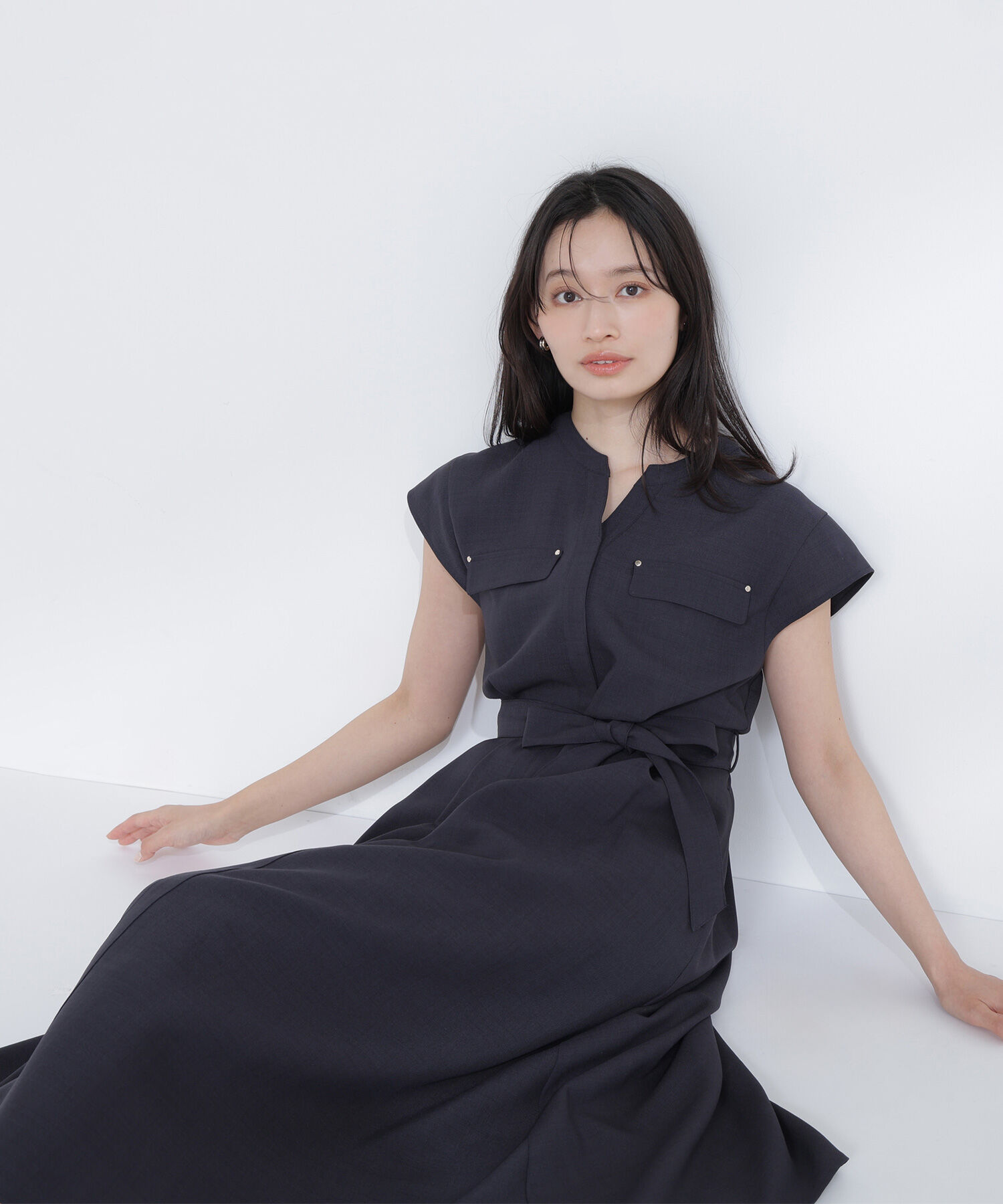  「スキッパーポケットシャツワンピース」|ワンピース|チャコール1