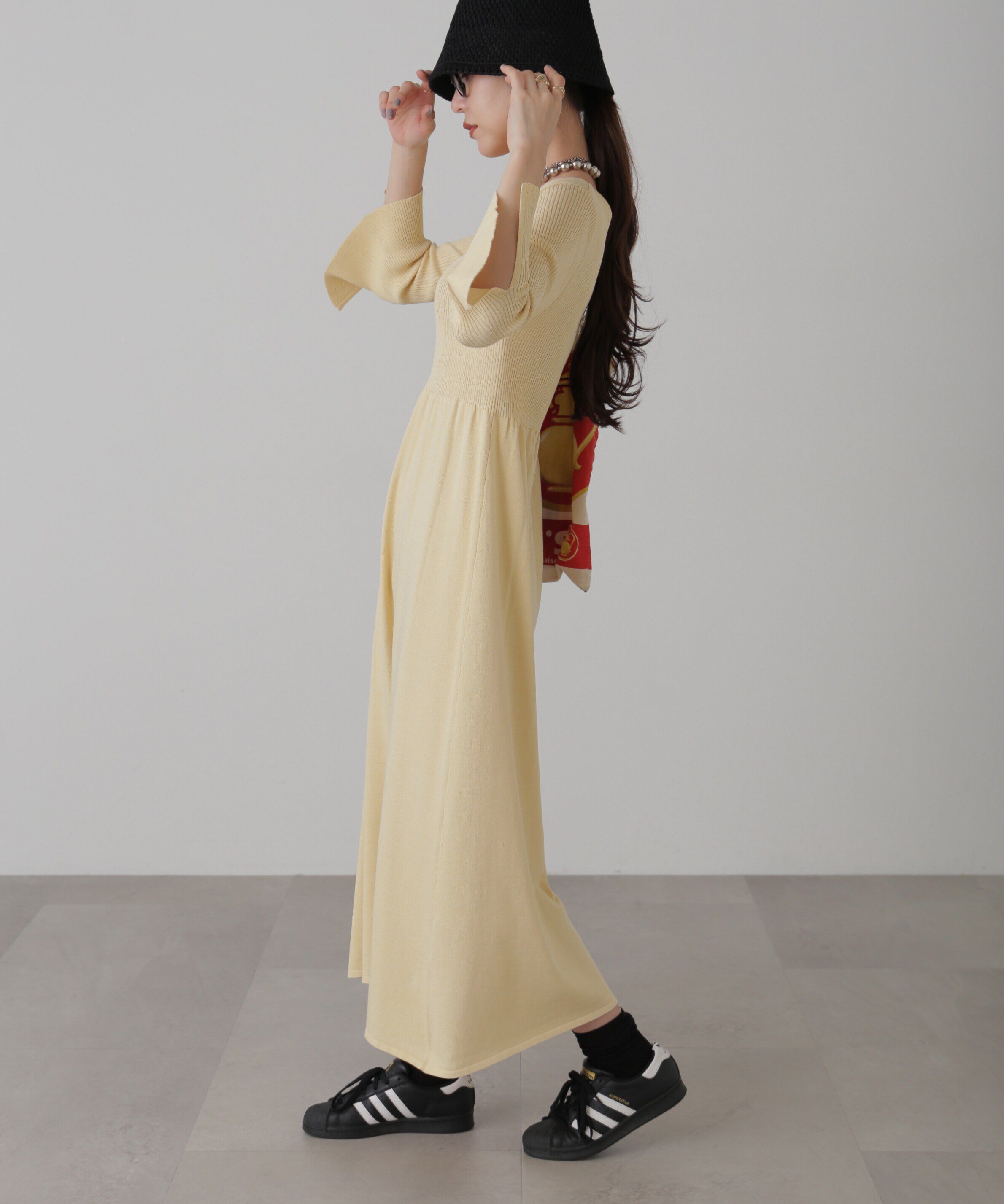  「フレアスリーブVネックリブニットワンピース」|ワンピース|