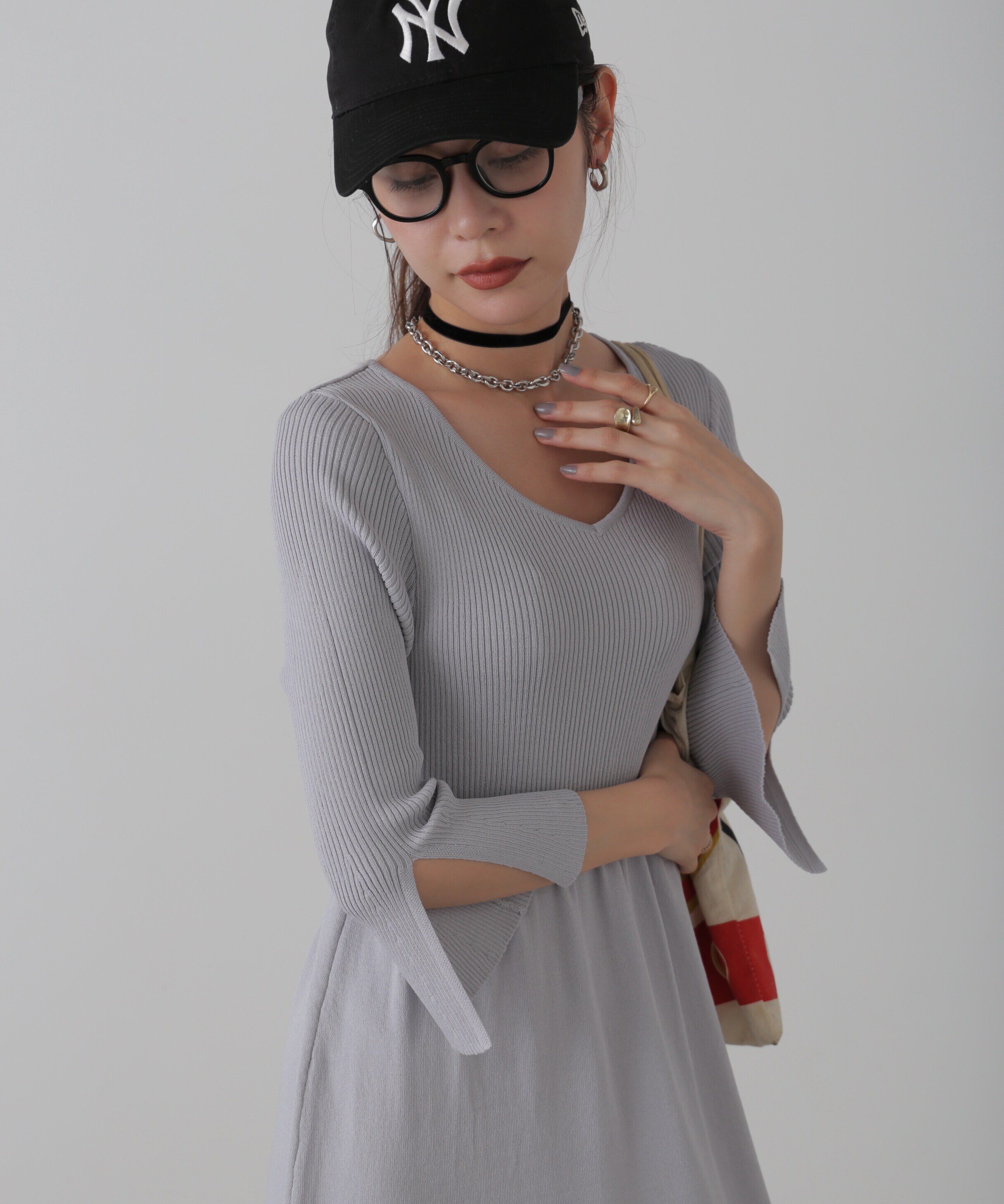  「フレアスリーブVネックリブニットワンピース」|ワンピース|