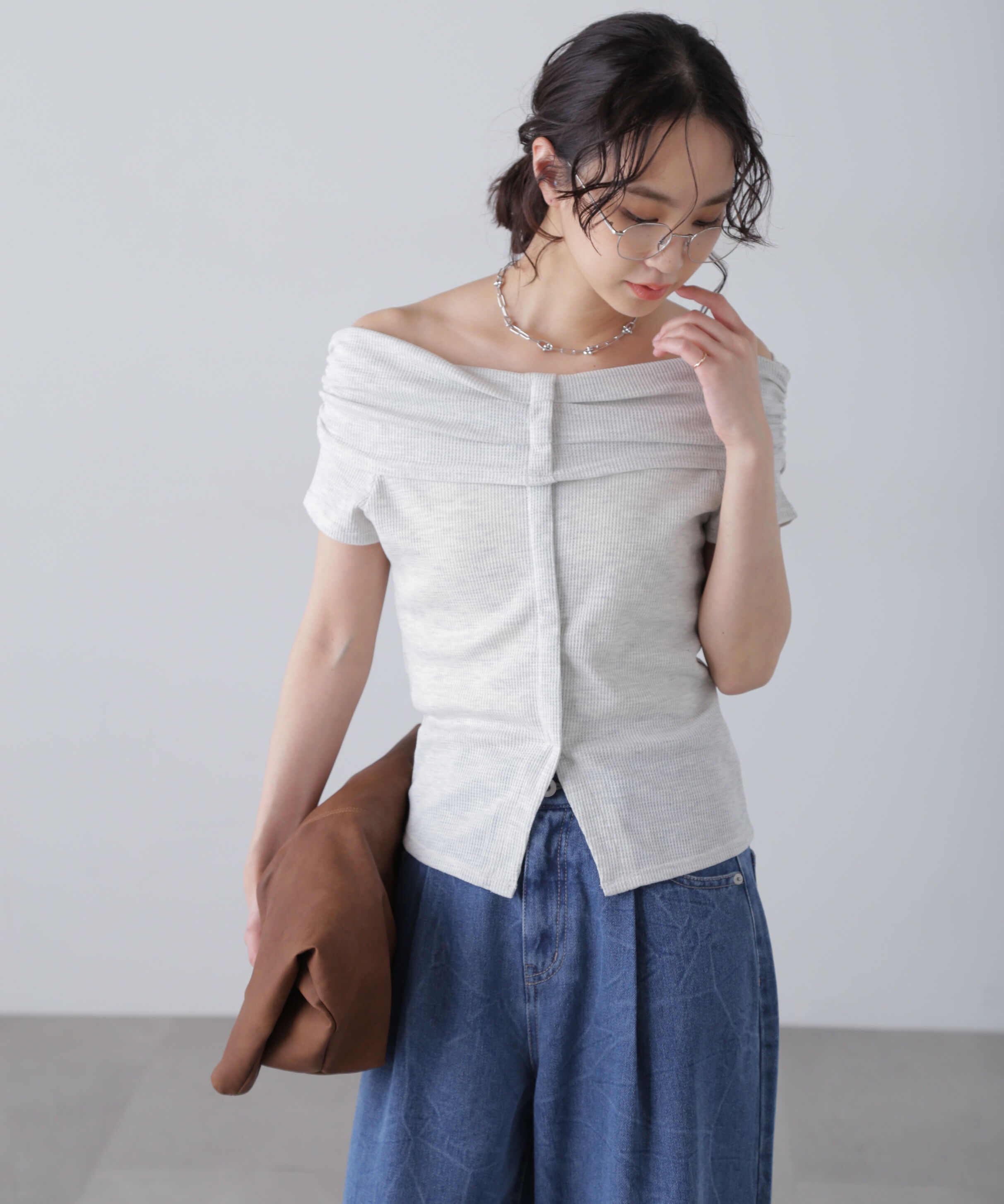  「オフショルフレンチスリーブ前スリットカットソー」|Tシャツ・カットソー|