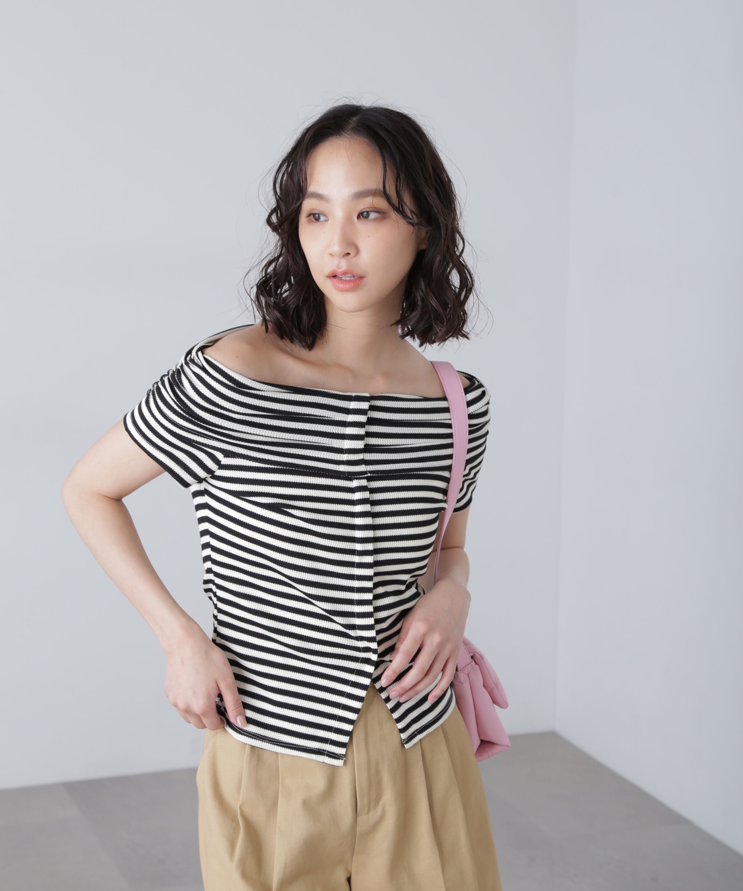  「オフショルフレンチスリーブ前スリットカットソー」|Tシャツ・カットソー|