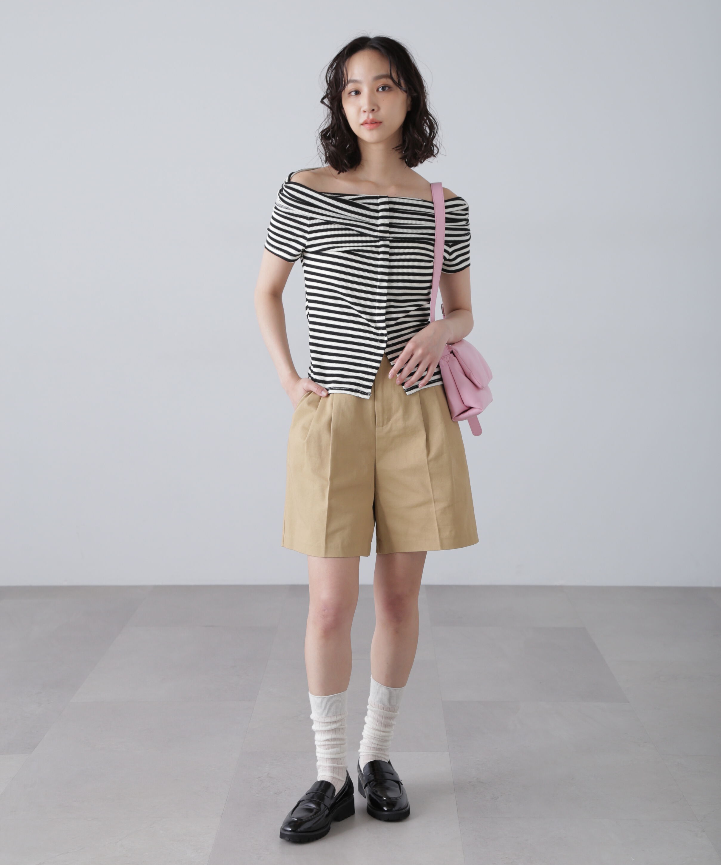  「オフショルフレンチスリーブ前スリットカットソー」|Tシャツ・カットソー|