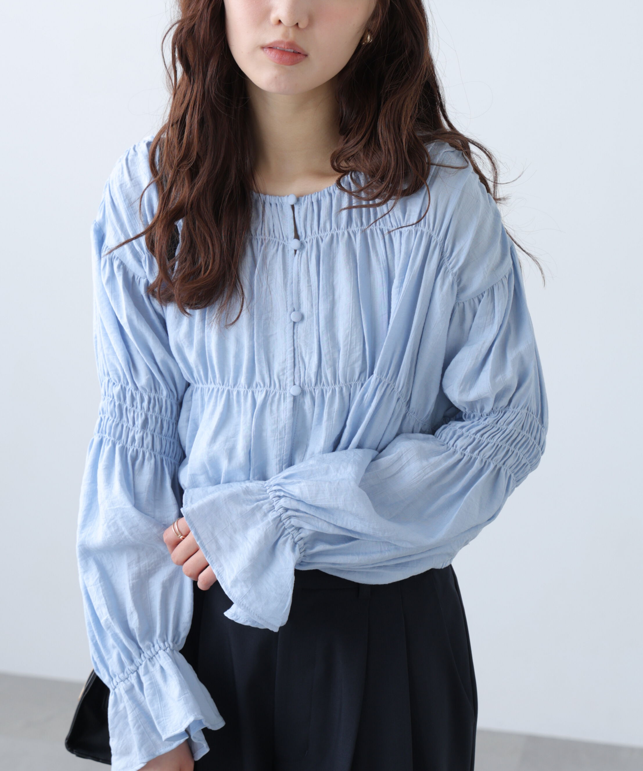  「シアーギャザー前開き短丈ブラウス」|シャツ・ブラウス|