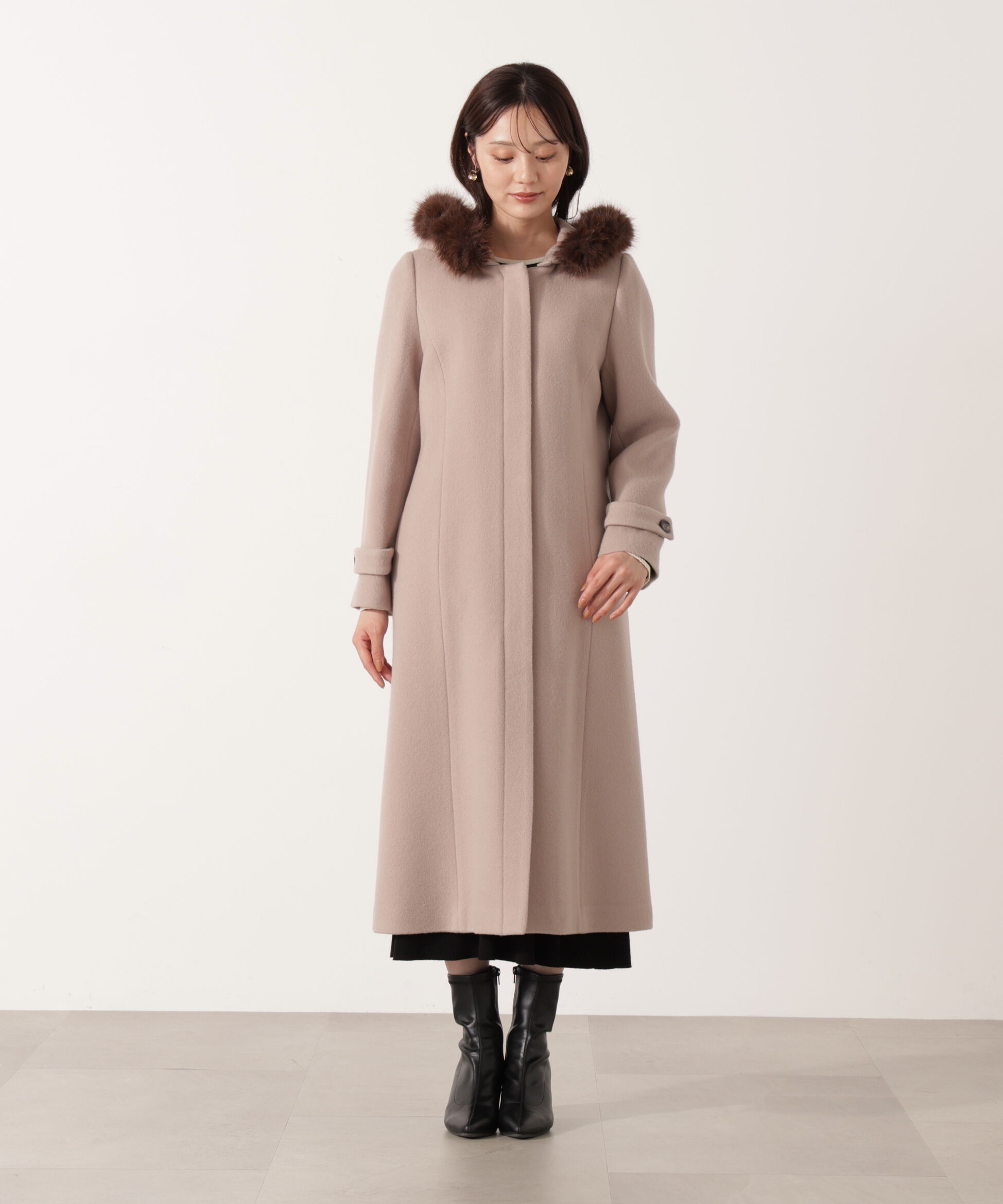 PROPORTION BODY DRESSING「モッサフードフェイクファーロングコート 25AW」|その他|