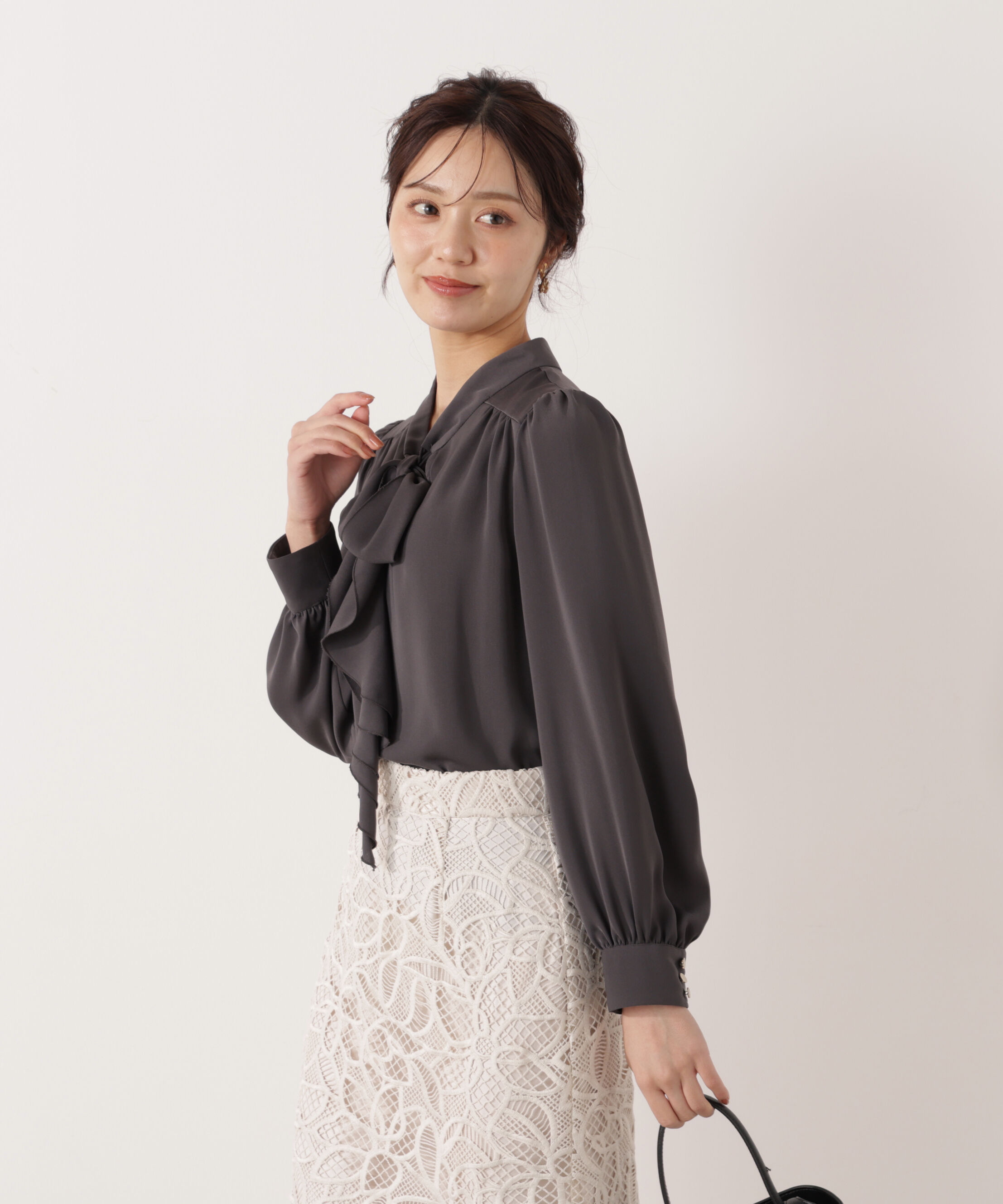 PROPORTION BODY DRESSING「ラッフルリボンブラウス　26SS」|シャツ・ブラウス|