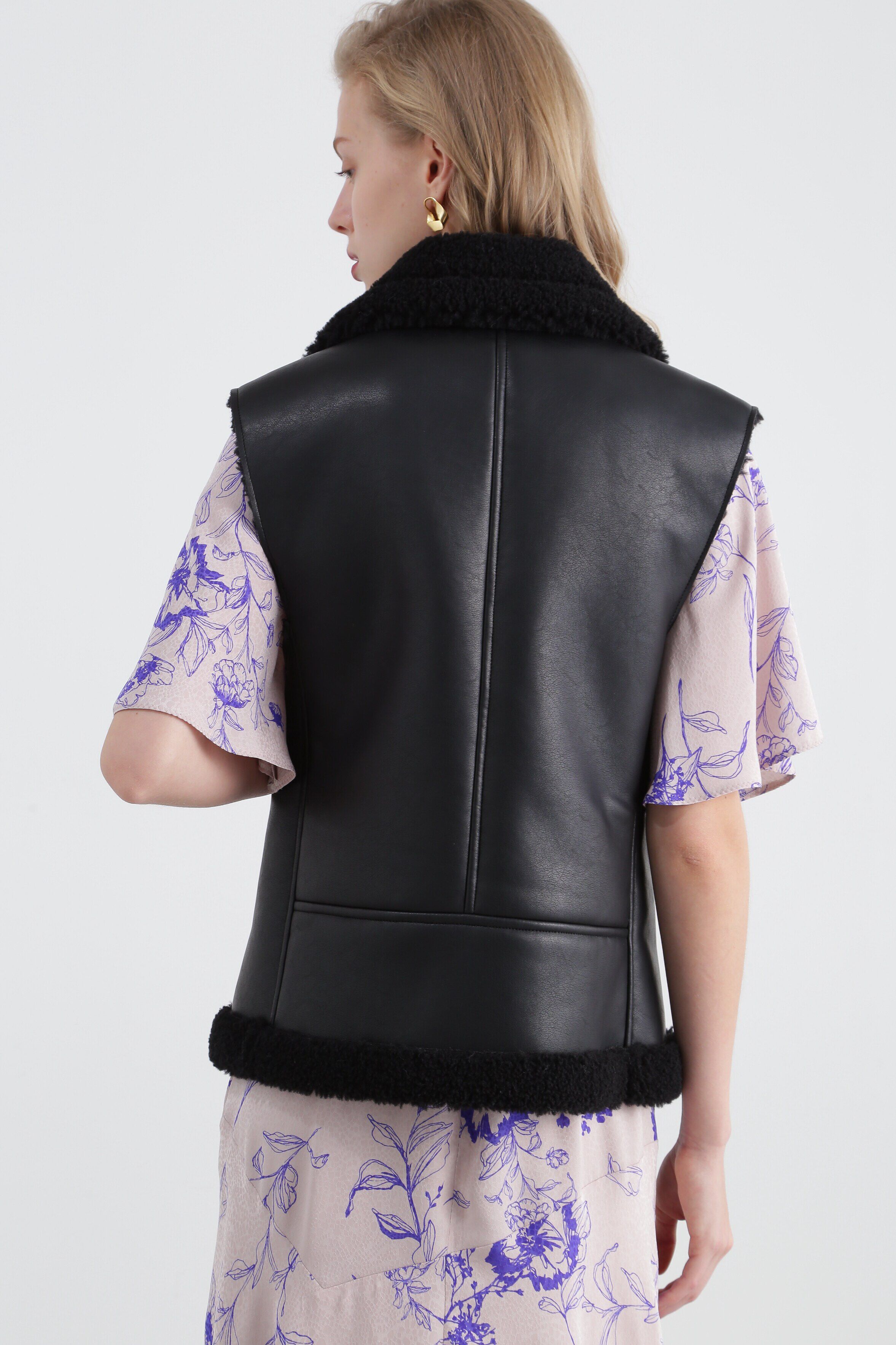  「フォームートンライダースベスト」|ブルゾン・スタジャン|