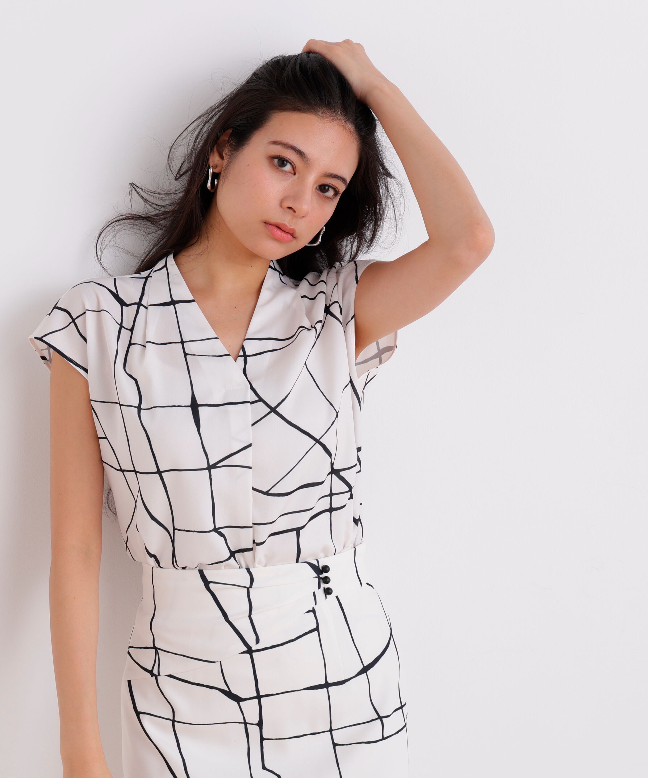  「ラインプリントタックブラウス」|シャツ・ブラウス|ホワイト系1