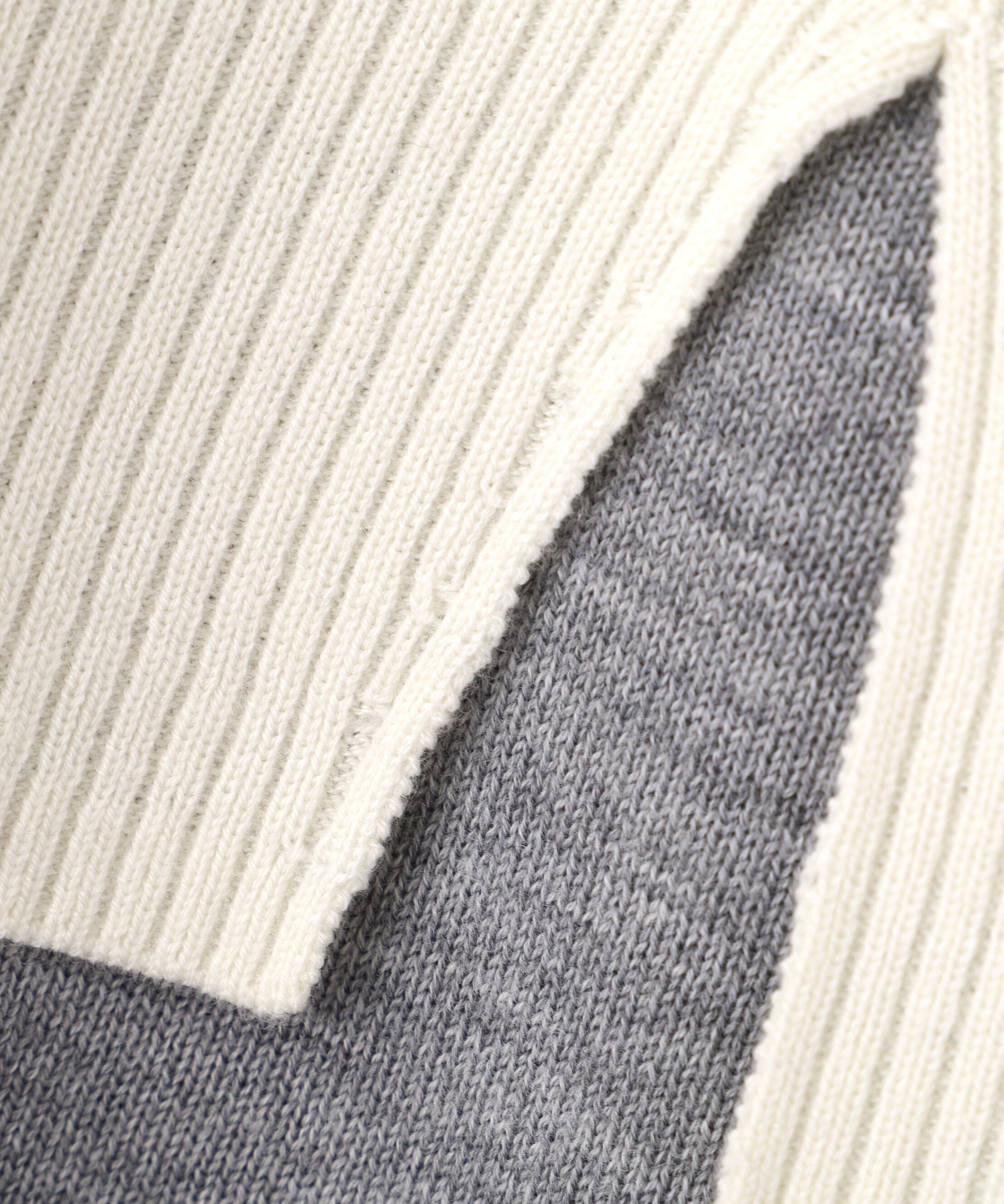  「◆《ウォッシャブル》ウールＭＩＸハイゲージバイカラータートルＰ／Ｏ」|ニット・セーター|