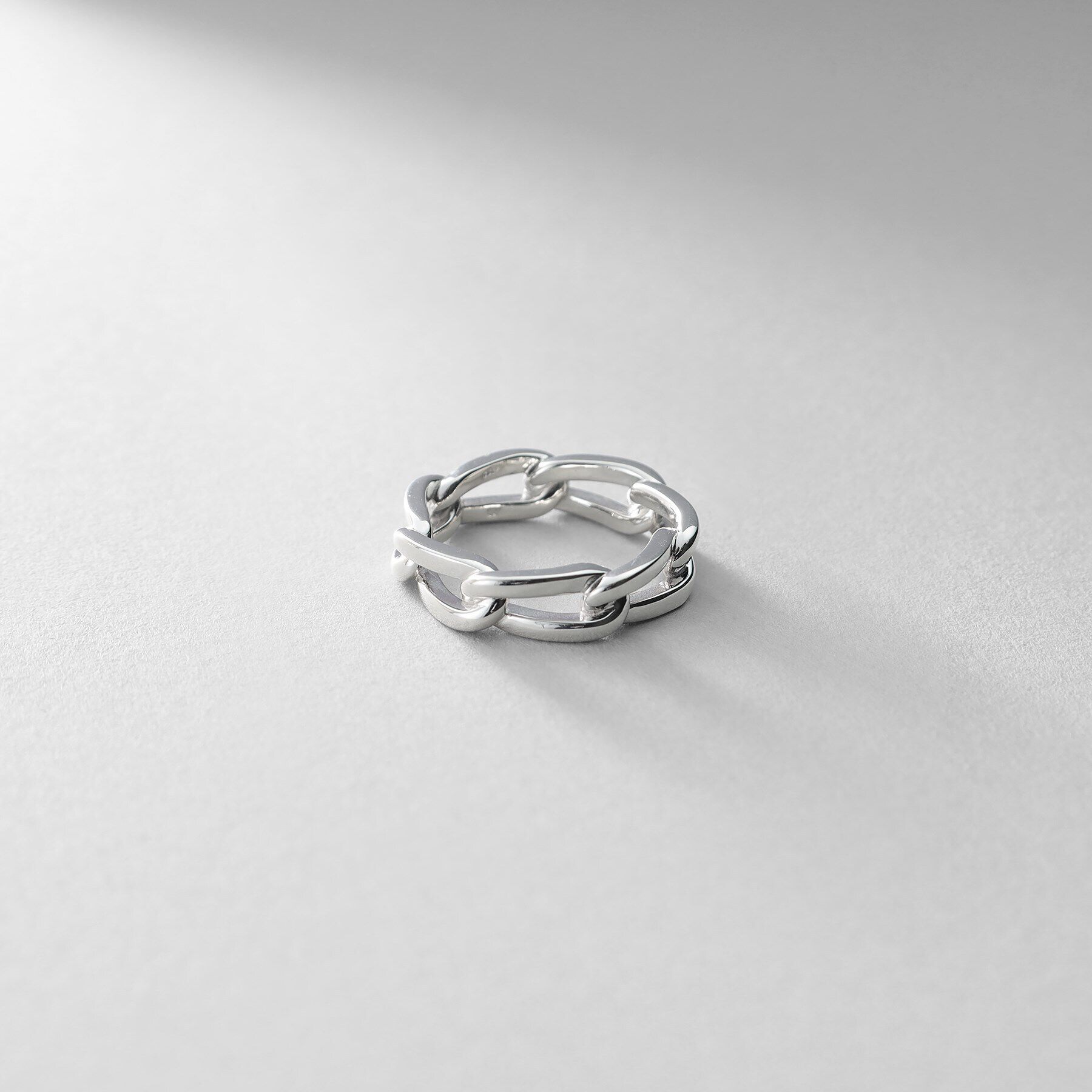 COCOSHNIK ONKITSCH「シルバー ロングカーブチェーンモチーフリング」|リング|