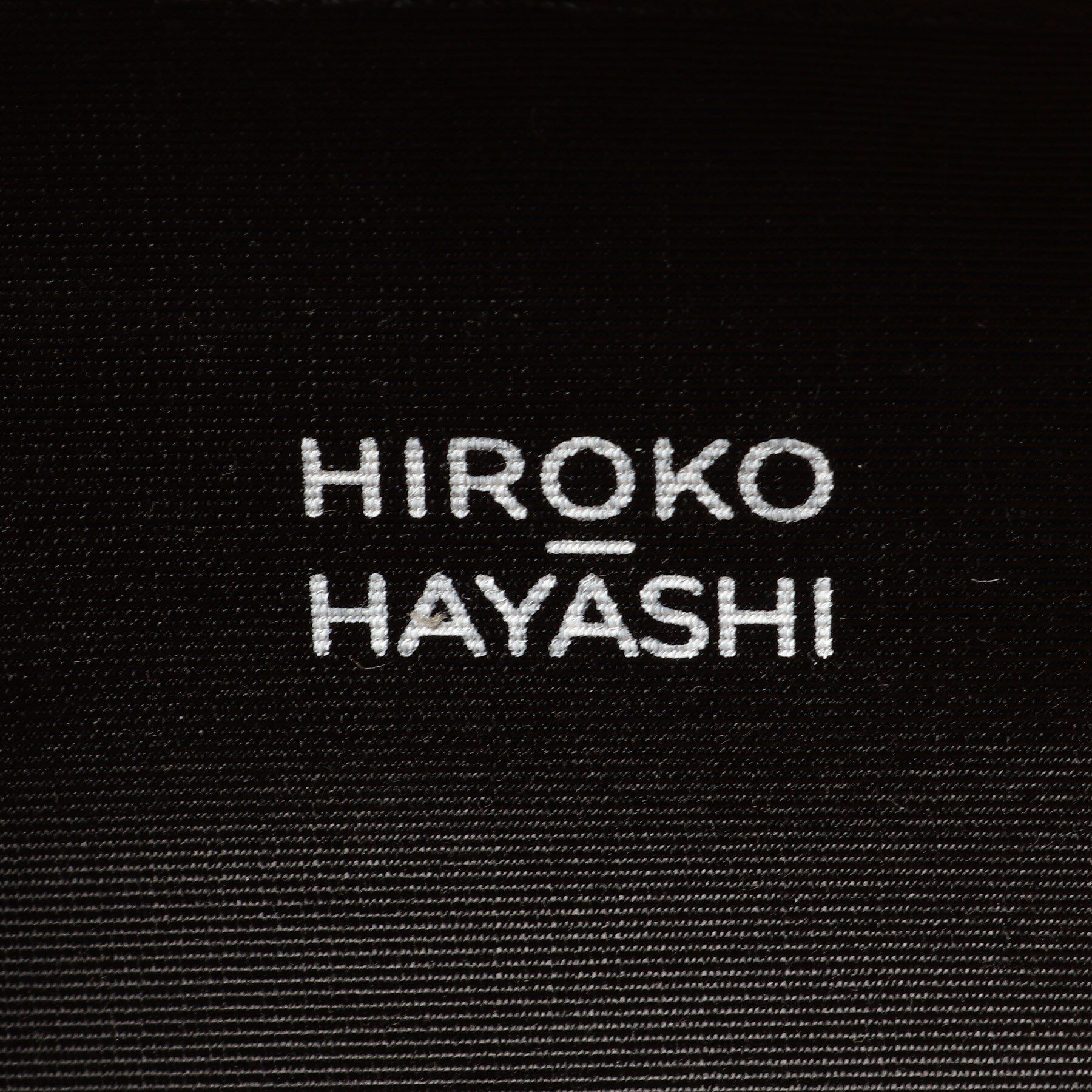 HIROKO HAYASHI「OSTRO（オストロ）クロワッサンバッグ」|ハンドバッグ|