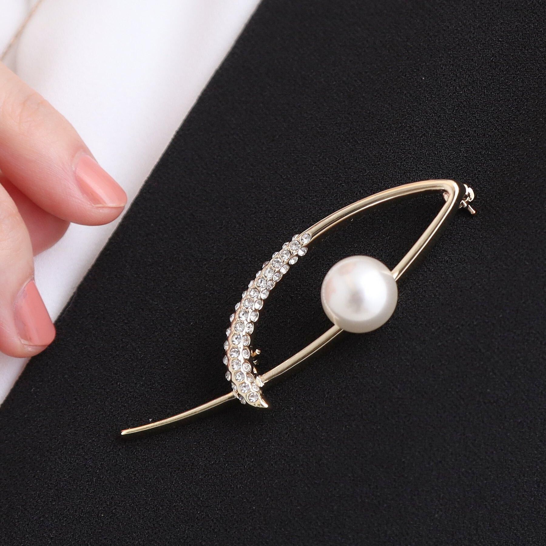 SHOO･LA･RUE「【セレモニー】選べる4デザイン 華やかブローチ」|ブローチ・コサージュ|