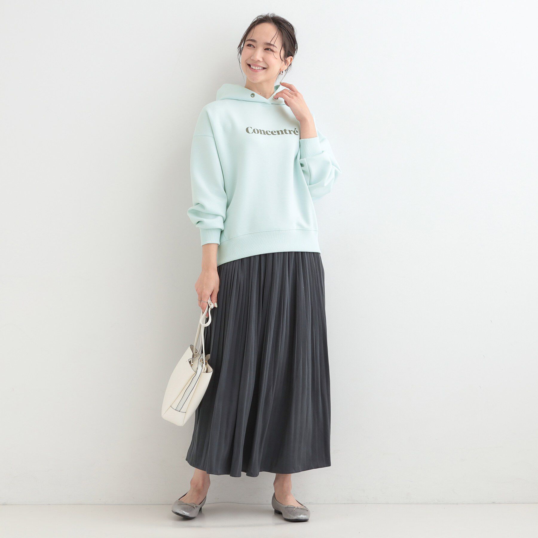 SHOO･LA･RUE「【セットアップ可/S-LL/なめらかタッチ】選べる3柄 ロゴ入りプルパーカ」|パーカー|