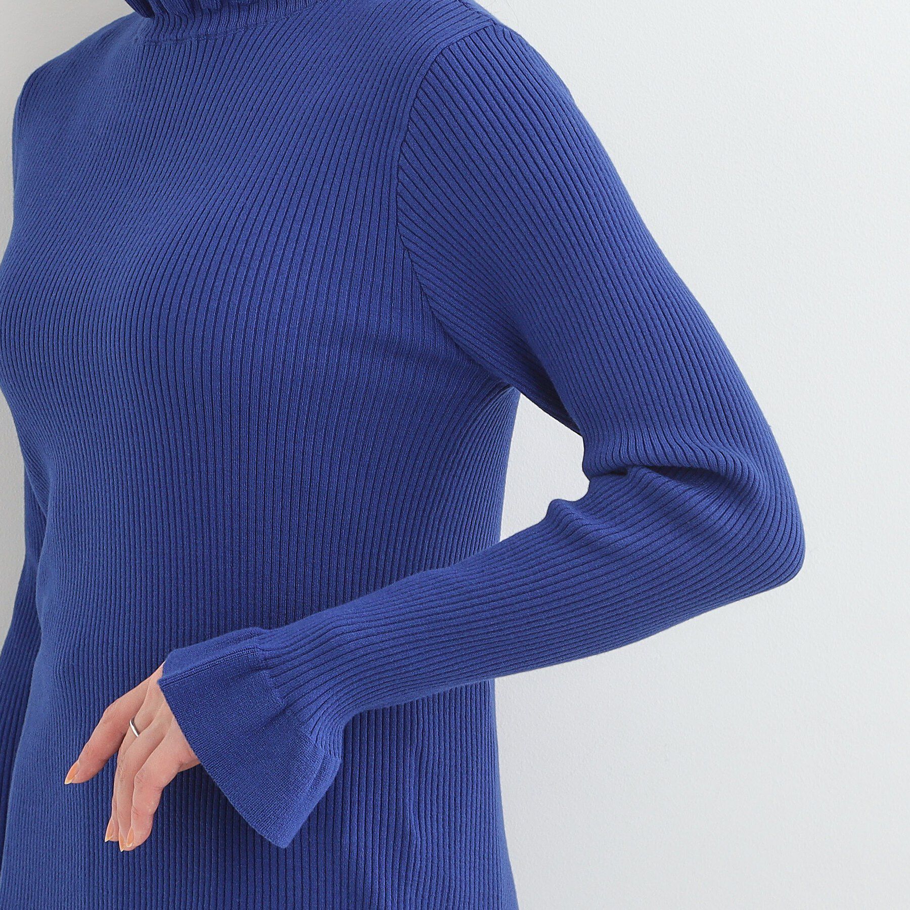 SHOO･LA･RUE「【洗濯機可/S-LL】メリハリフリルですっきり見える やわらかリブニット」|ニット・セーター|