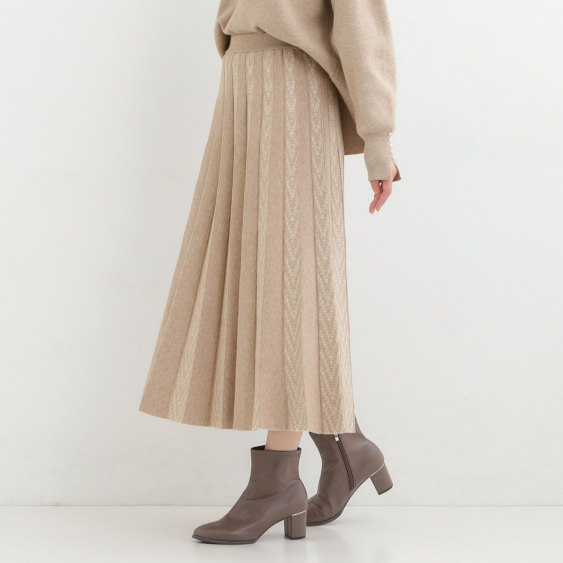 SHOO･LA･RUE「【洗濯機可/セットアップ可／S-LL】新色追加 女性らしさ際立つ もちもちニットスカート」|スカート|