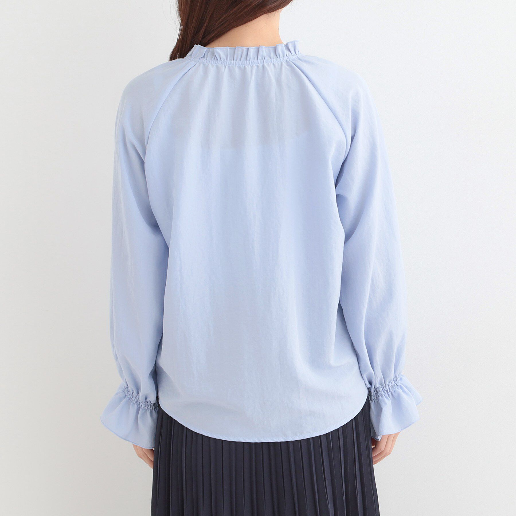 SHOO･LA･RUE「【洗濯後しわになりにくい/S-LL/UV】大人上品な フリル襟ブラウス」|シャツ・ブラウス|