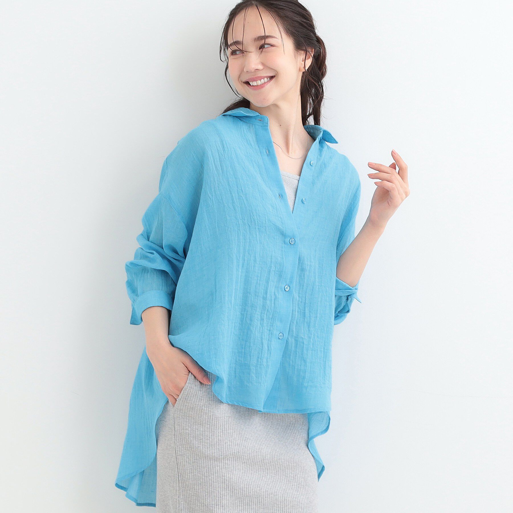 SHOO･LA･RUE「【体型カバー】前後差デザインで即こなれ見え ゆるシルエットシャツ」|シャツ・ブラウス|ブルー(092)