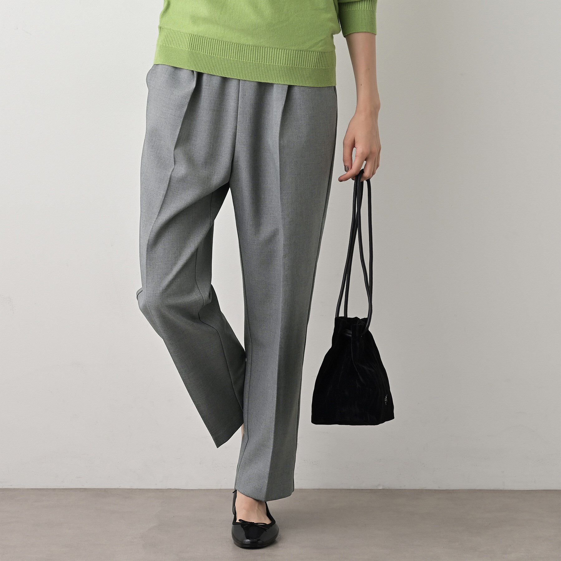 Dessin「【ウエストゴム/裏地付き】コンフォートテーパードパンツ」|その他|グレー(012)