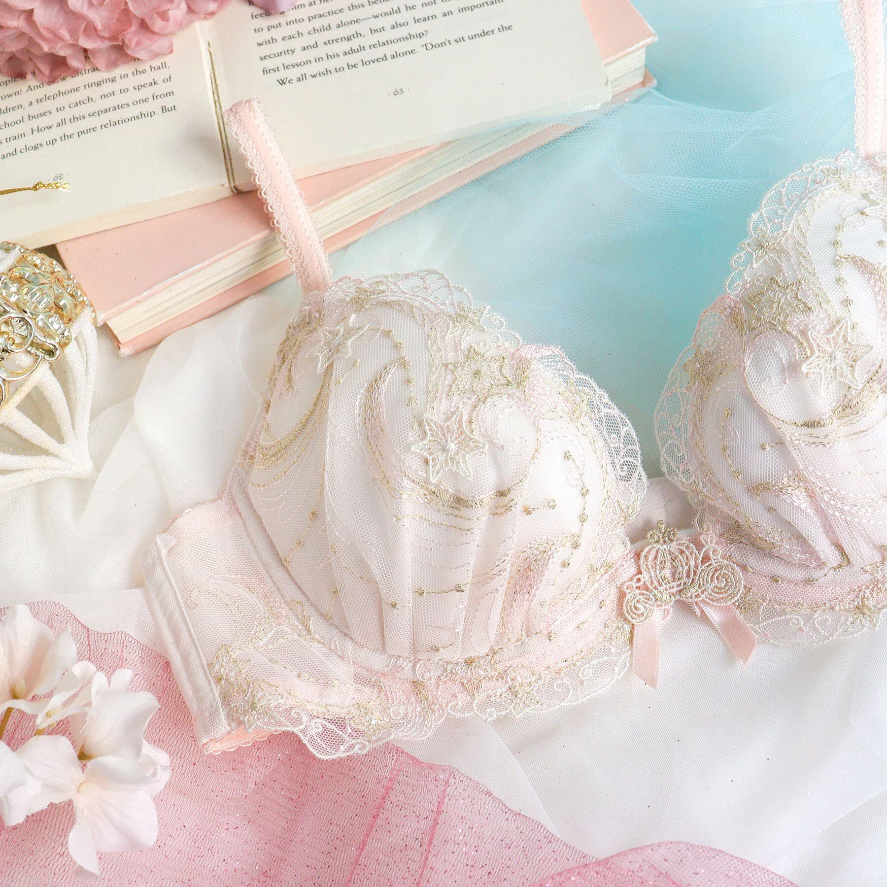 Risa Magli「ブラム ブラジャー（B-D）＜リサマリ ミラクル谷間ブラ＞」|インナー|