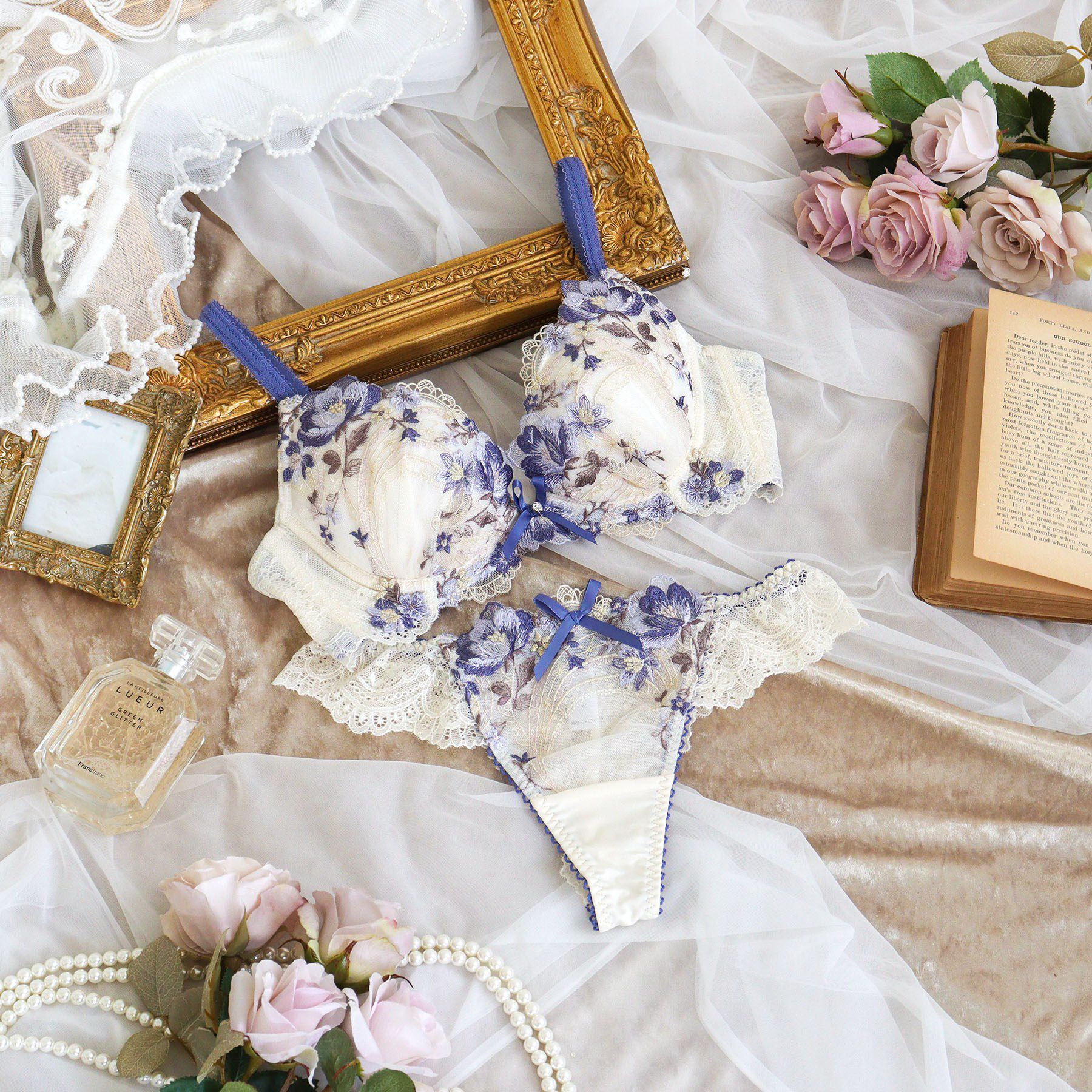 Risa Magli「サリー ブラジャー （D-F） ＜V Make Type＞」|インナー|