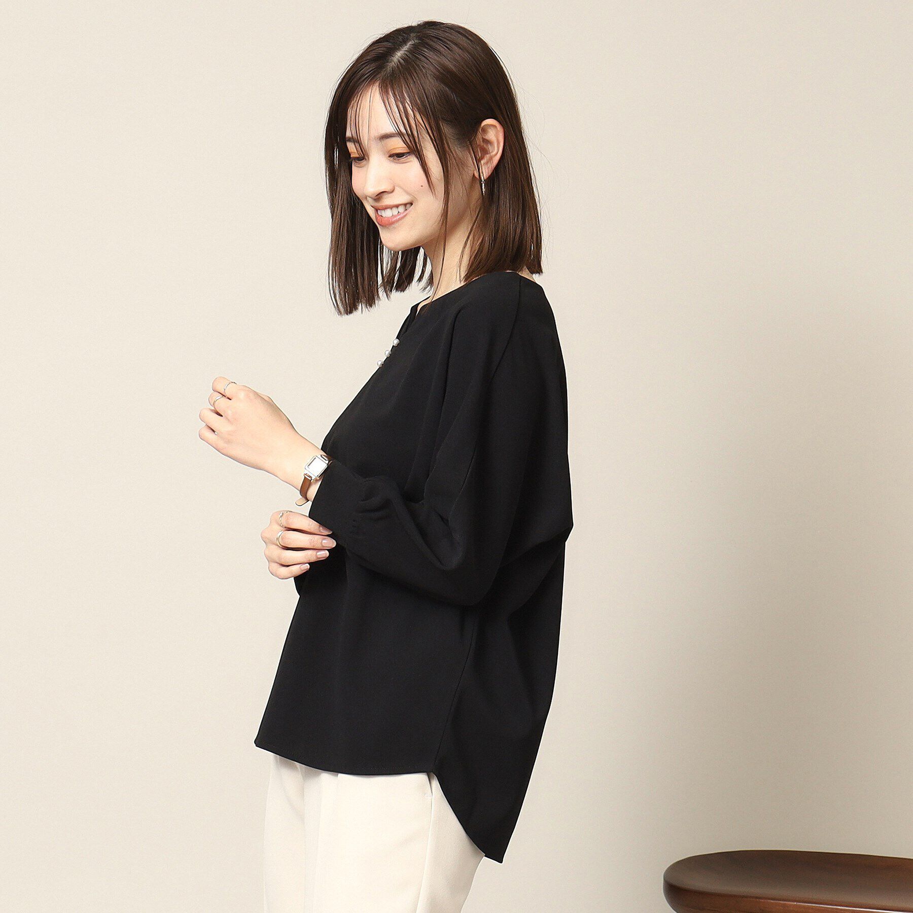 ITS&rsquo;DEMO「【通勤／手洗い可】カットジョーゼットキーネックプルオーバー」|シャツ・ブラウス|