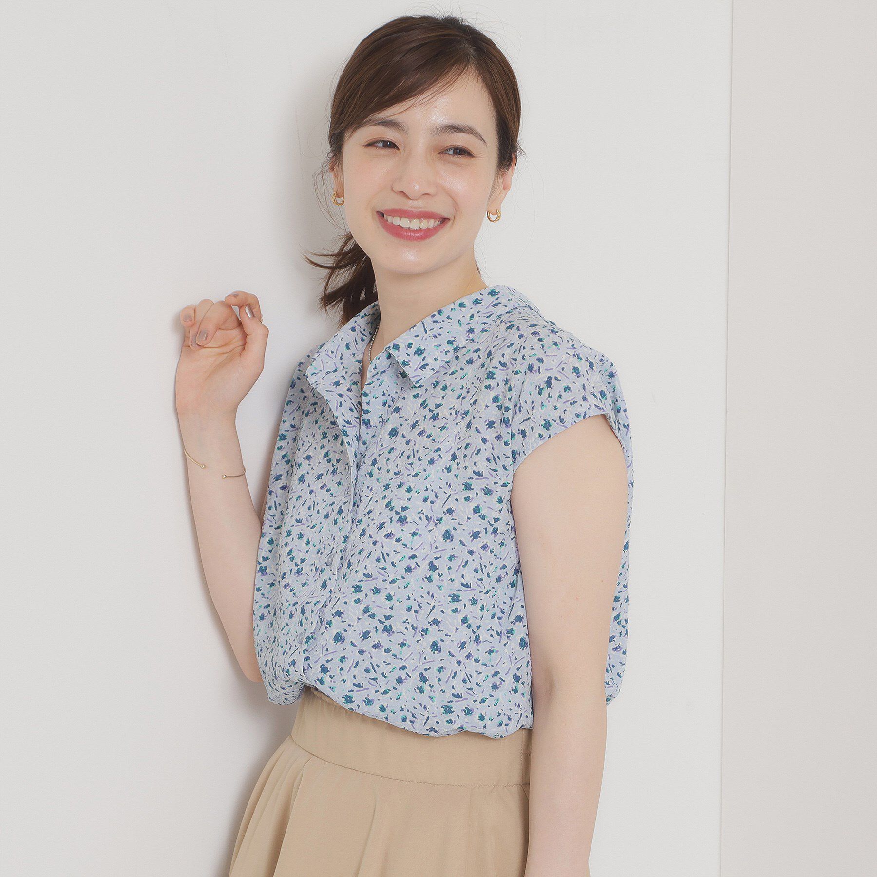 ITS&rsquo;DEMO「【洗濯機OK】シャーリング小花ブラウス」|シャツ・ブラウス|