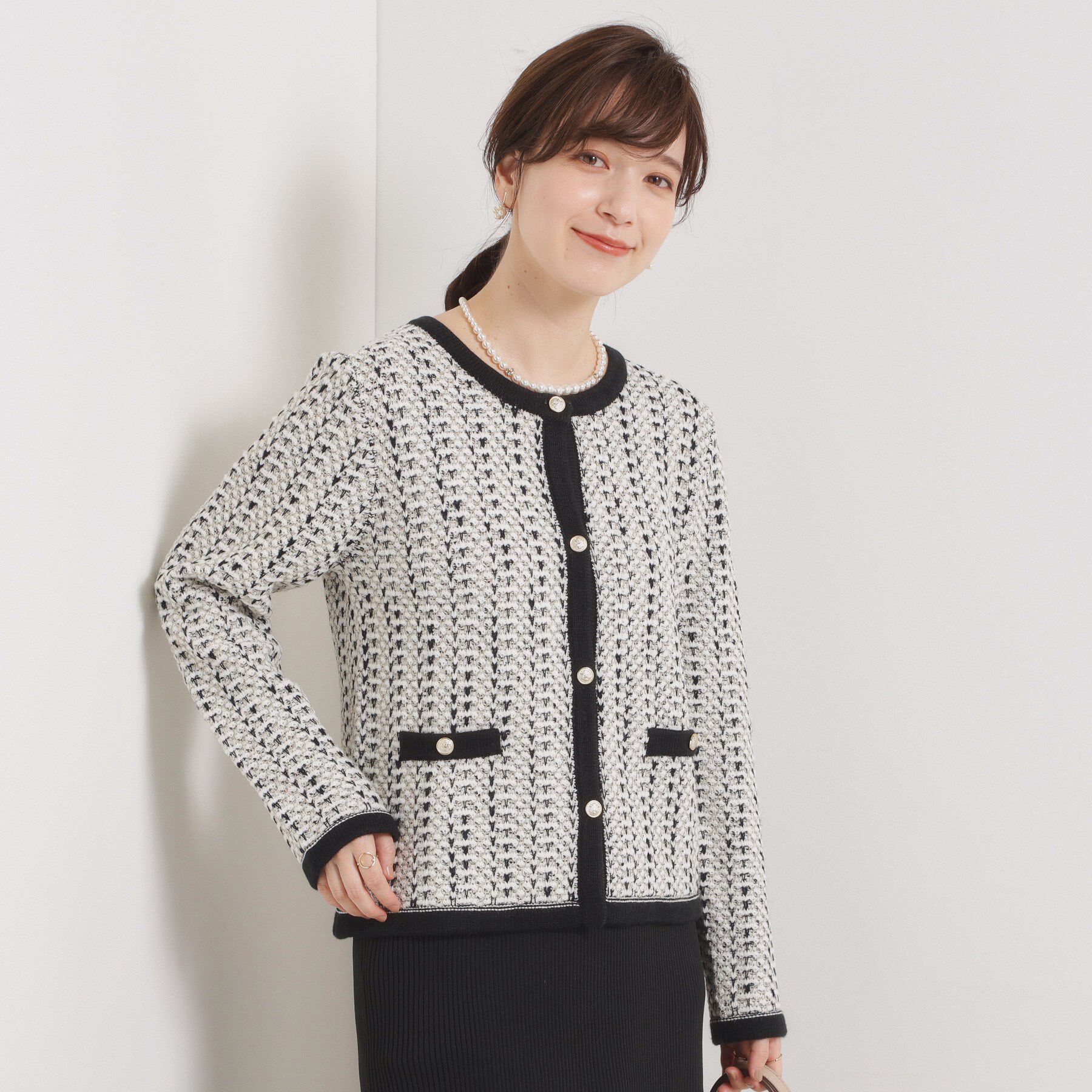 ITS&rsquo;DEMO「【手洗い可】ラメツイードニットジャケット」|ノーカラージャケット|ブラック(419)