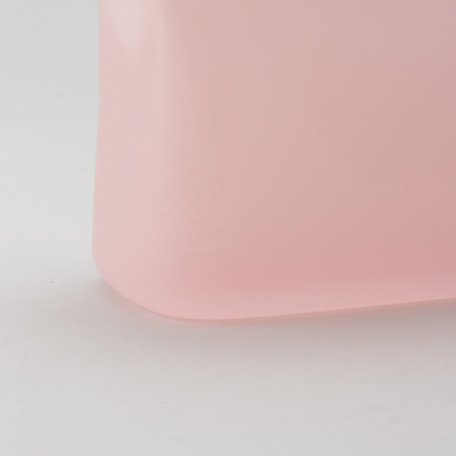 212 KITCHEN STORE「しっかり口が開くマルチシリコーンバッグ 1000ml オールドラズベリー」|食器・キッチングッズ|