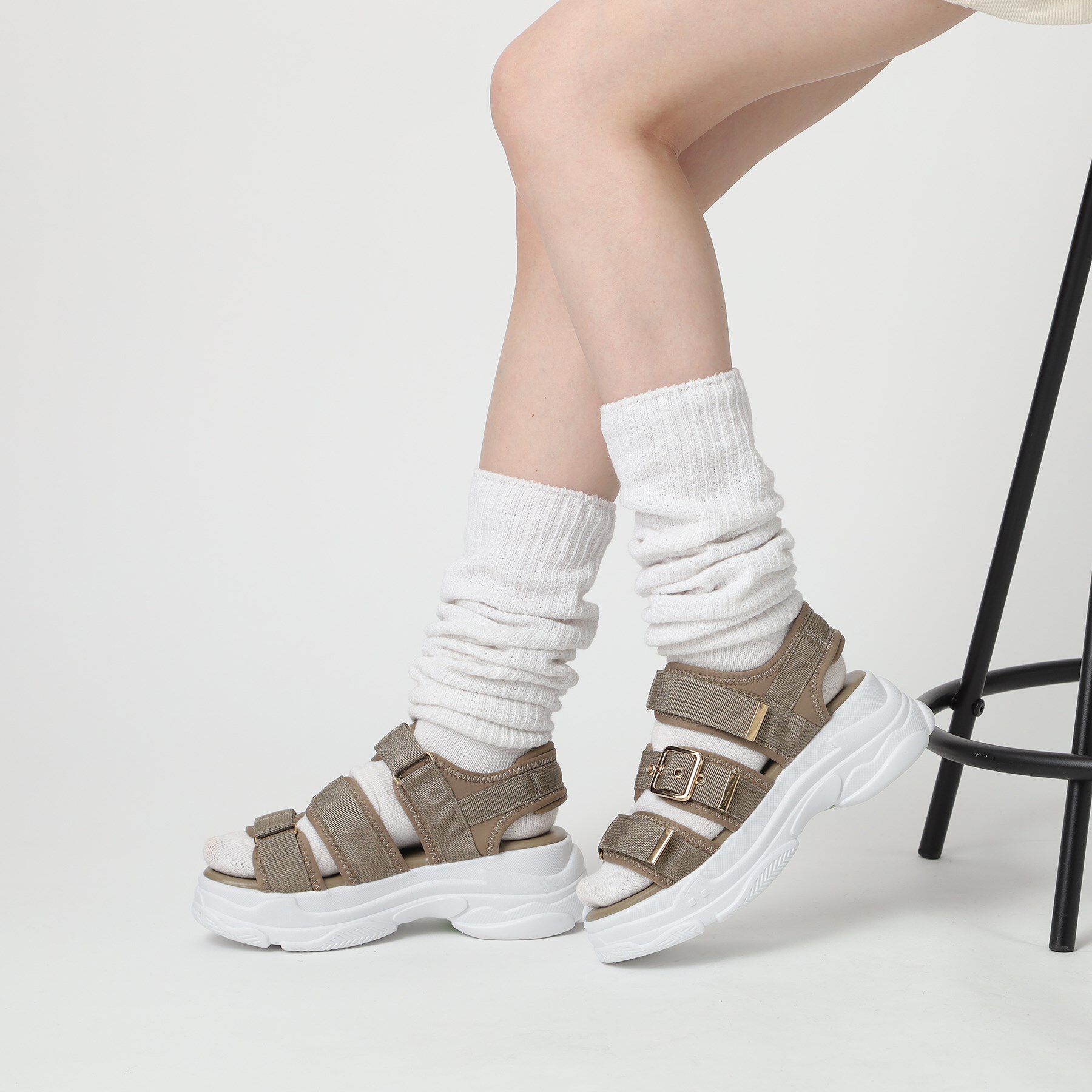 csT&P「軽量厚底ソール ゴールドベルトスポーツサンダル」|サンダル|